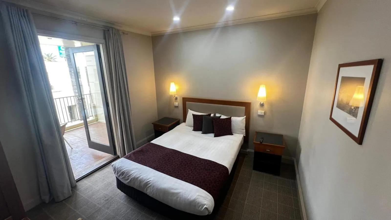 Bed in Quality Hotel Mildura Grand