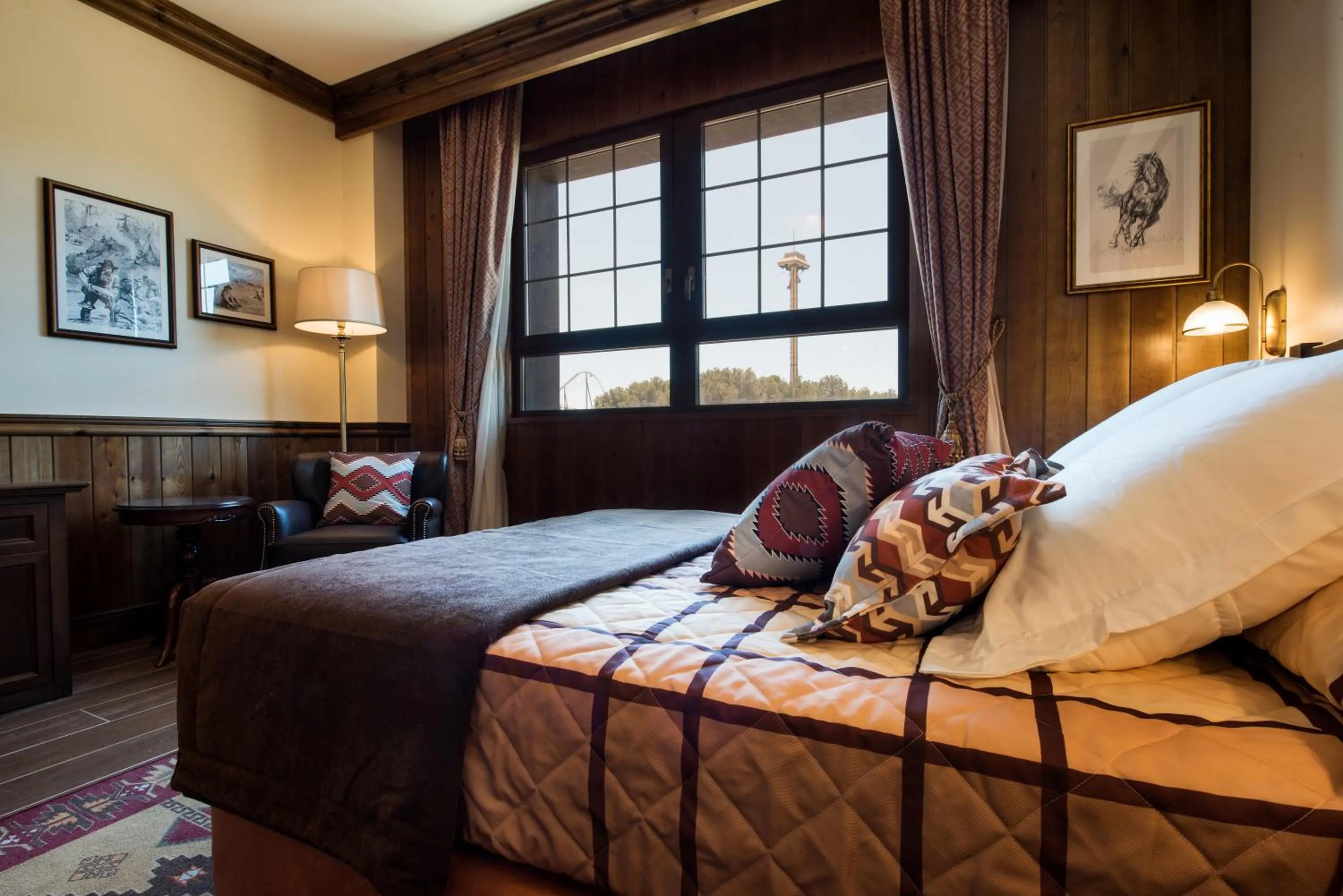 Bed in PortAventura Hotel Colorado Creek - Includes unlimited access to PortAventura Park & 1 access to Ferrari Land