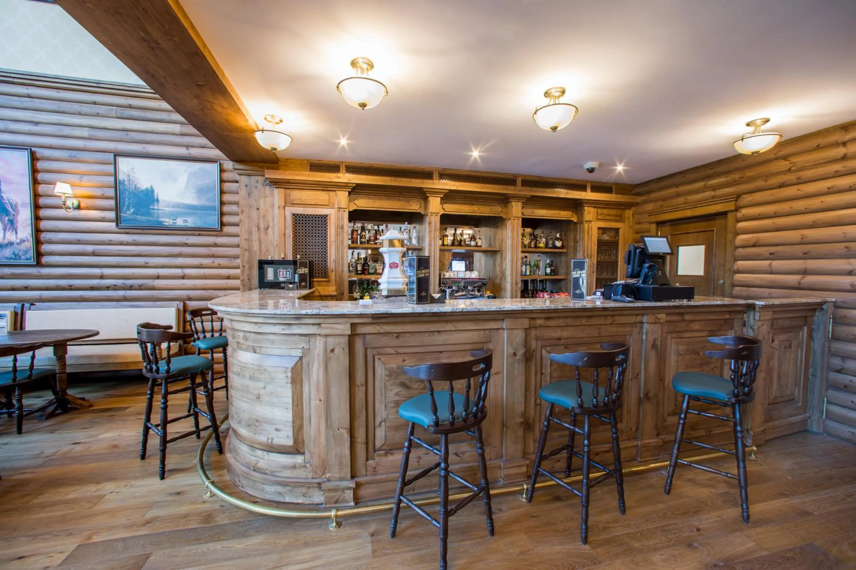 Lounge or bar in PortAventura Hotel Colorado Creek - Includes unlimited access to PortAventura Park & 1 access to Ferrari Land