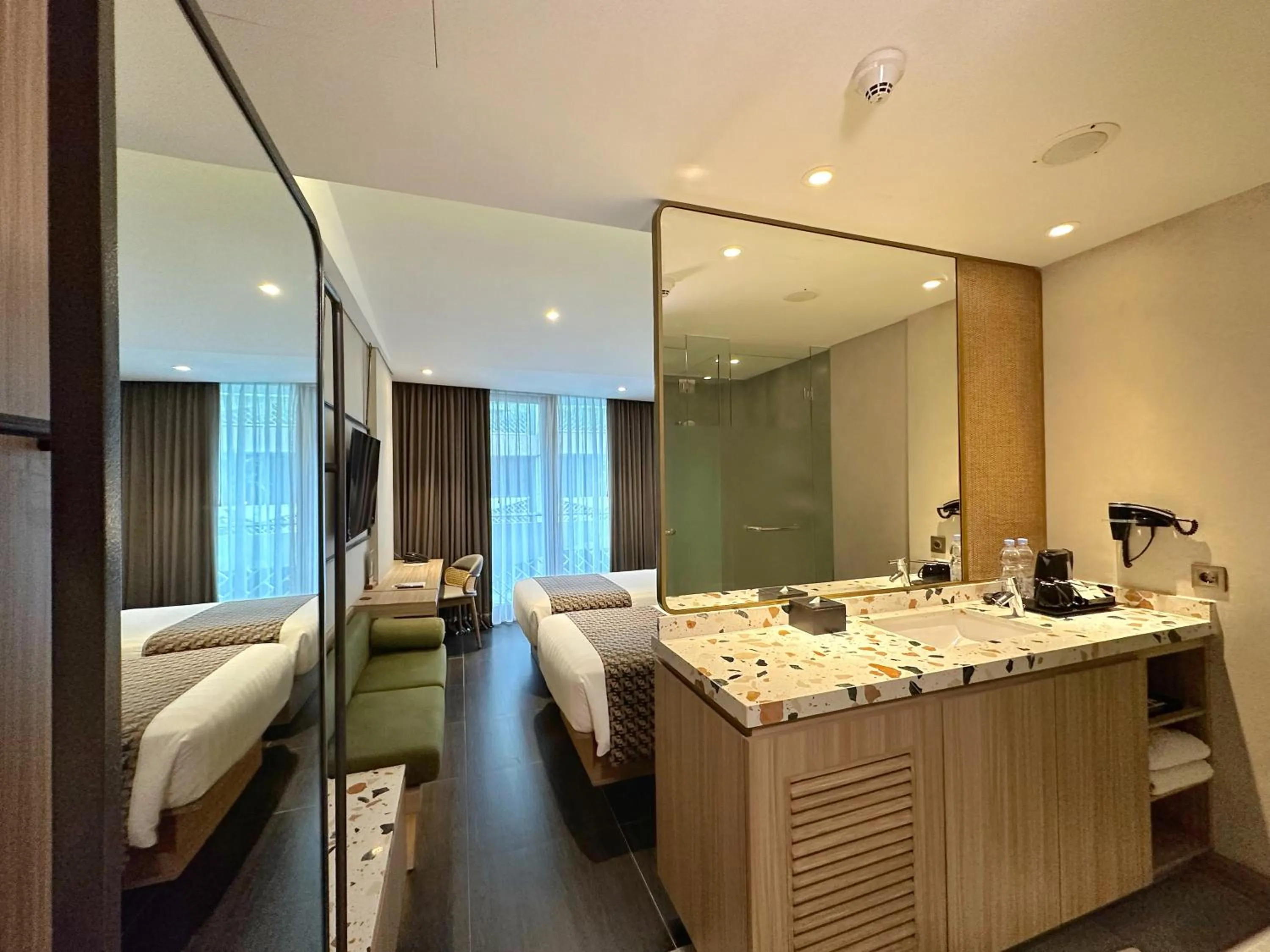 Executive Pool View Twin in Episode Kuta Bali