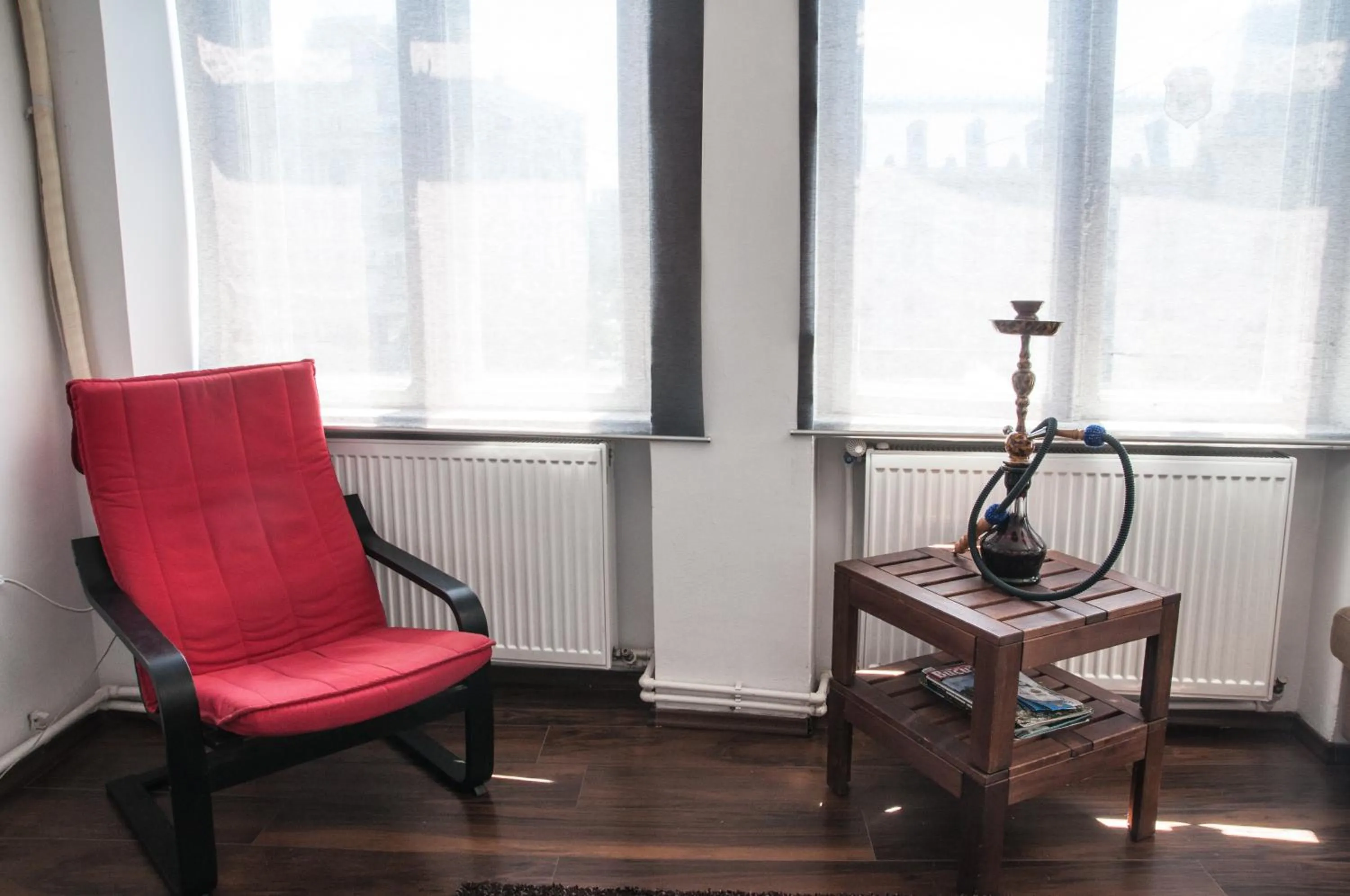 Communal lounge/ TV room in Antique Hostel