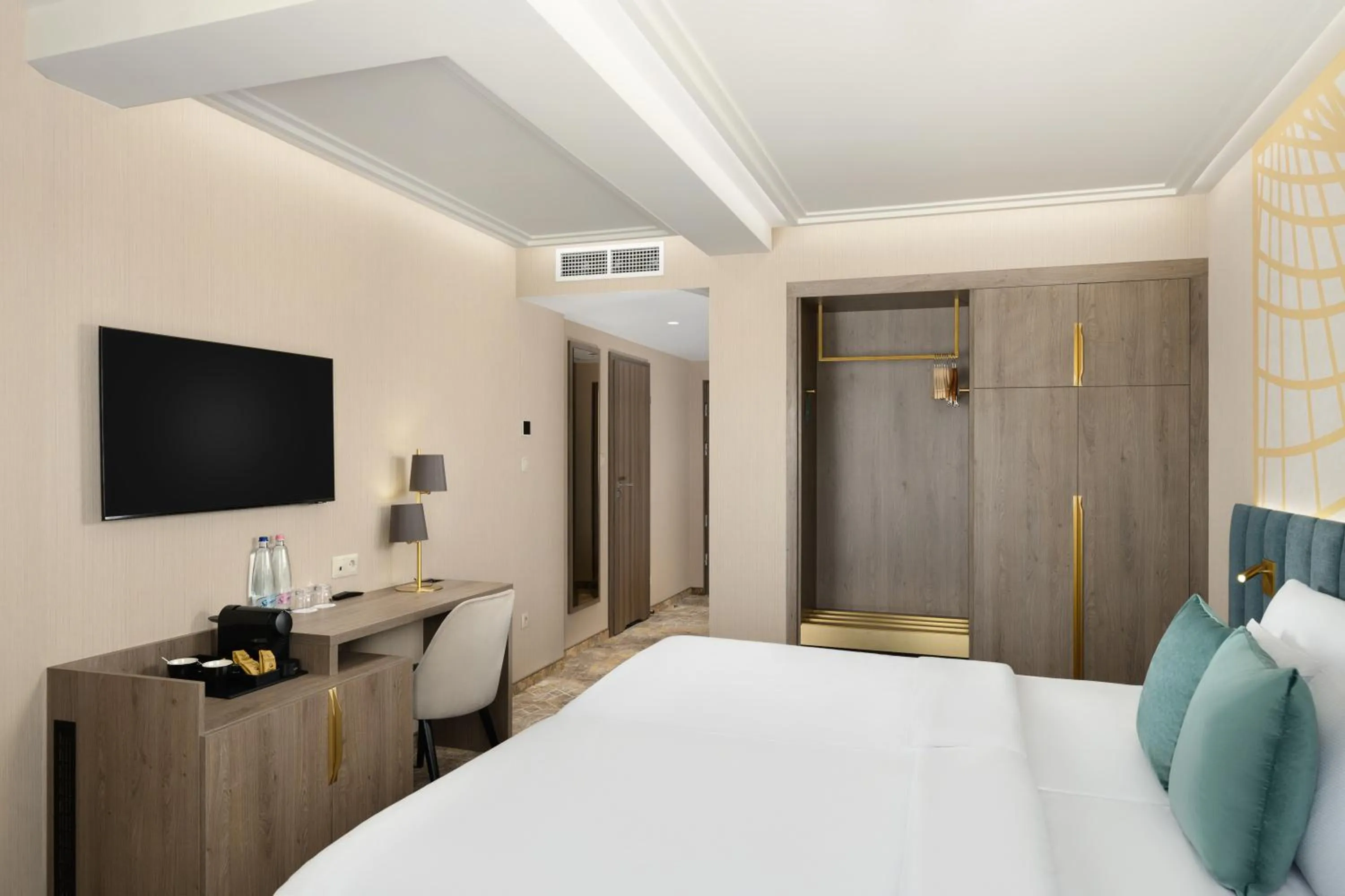 Bedroom, Bed in Kenese Bay Garden Resort & Conference