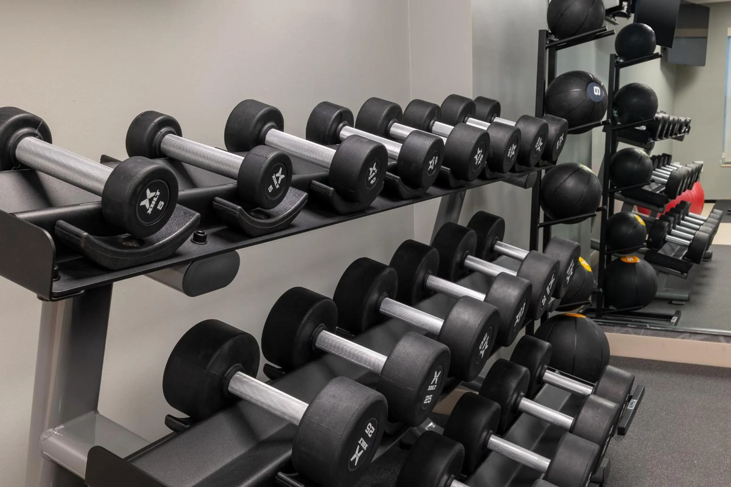 Fitness centre/facilities in Homewood Suites by Hilton Ontario Rancho Cucamonga