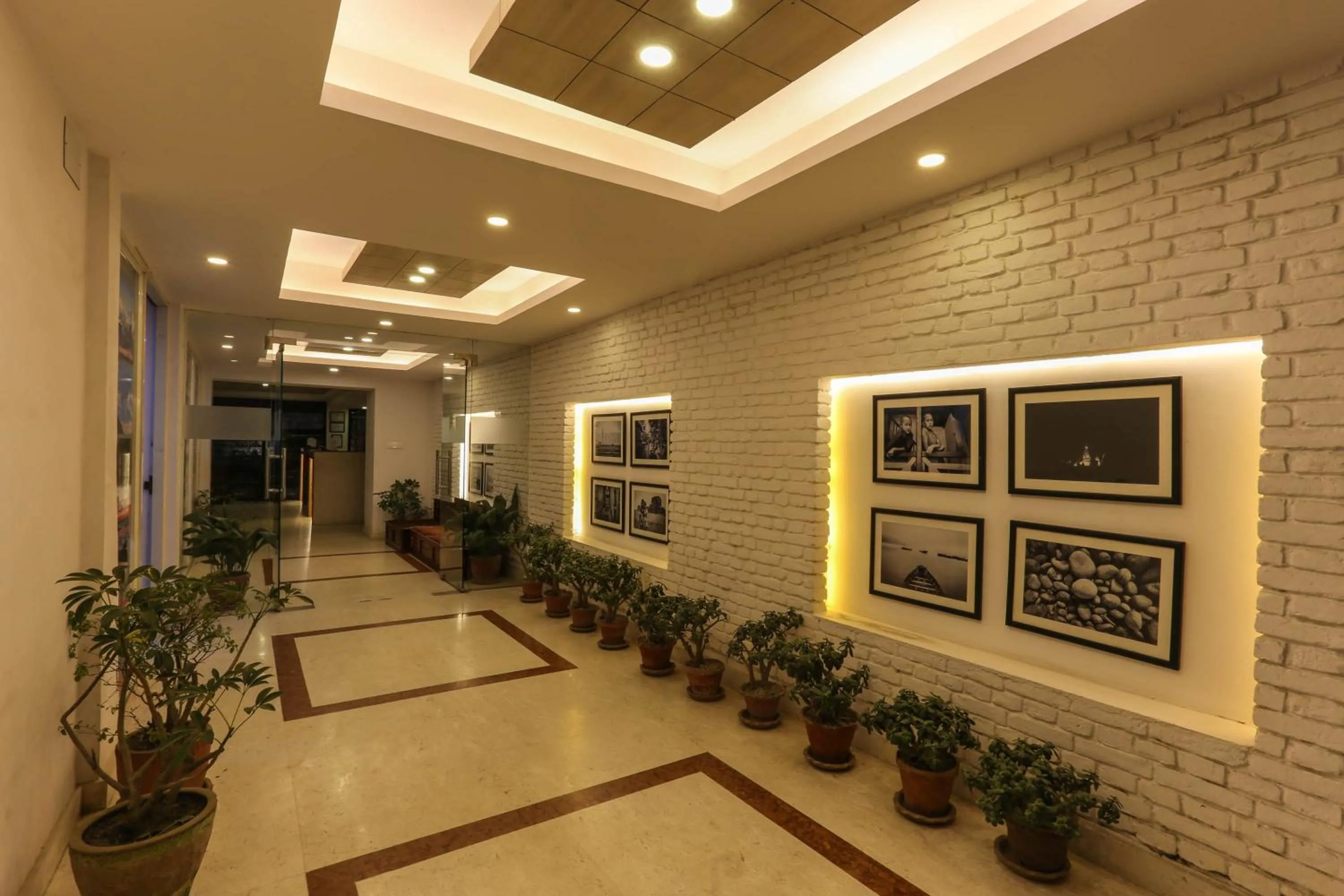 Facade/entrance in Potala Guest House