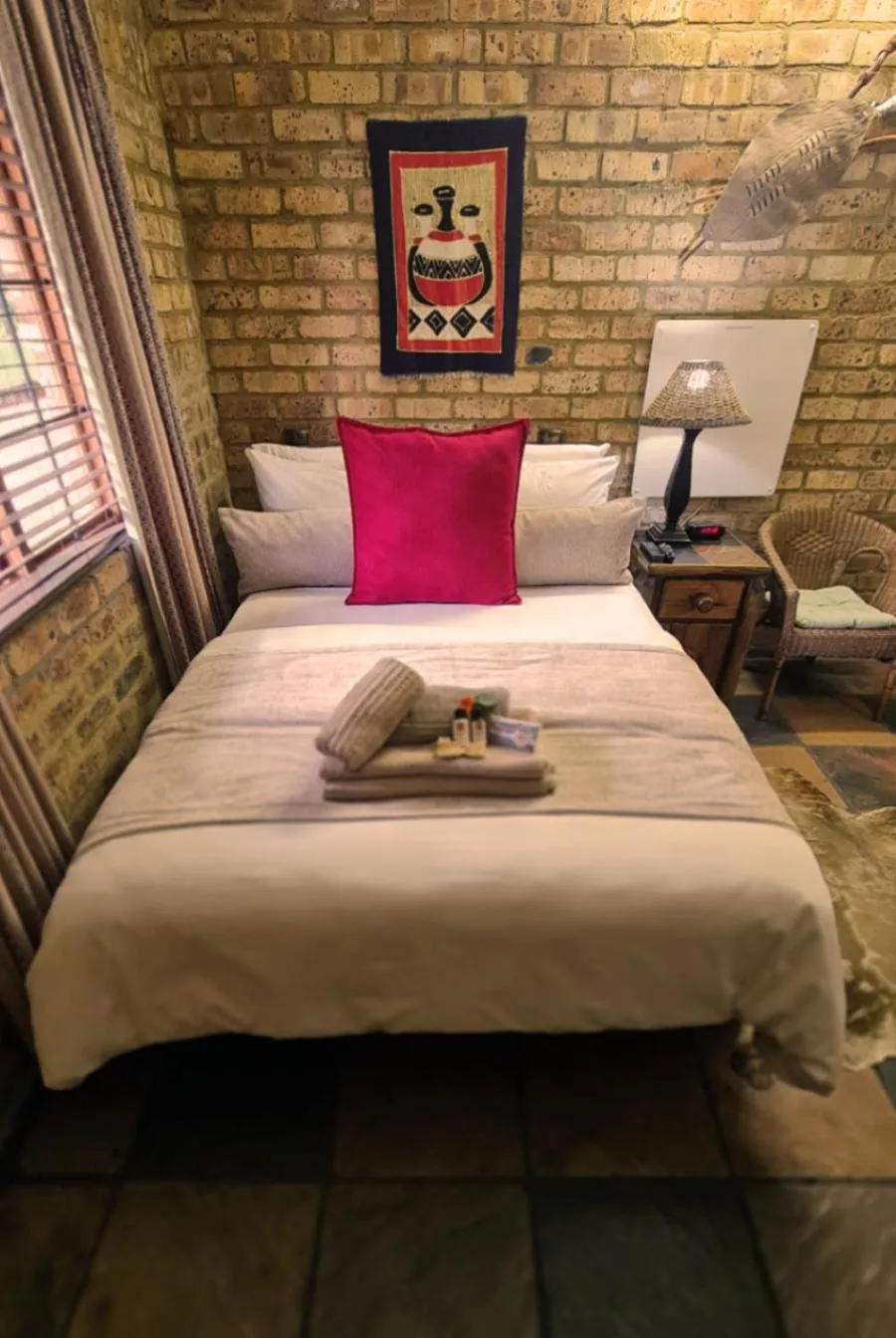 Bedroom, Bed in Klein Bosveld Guest House