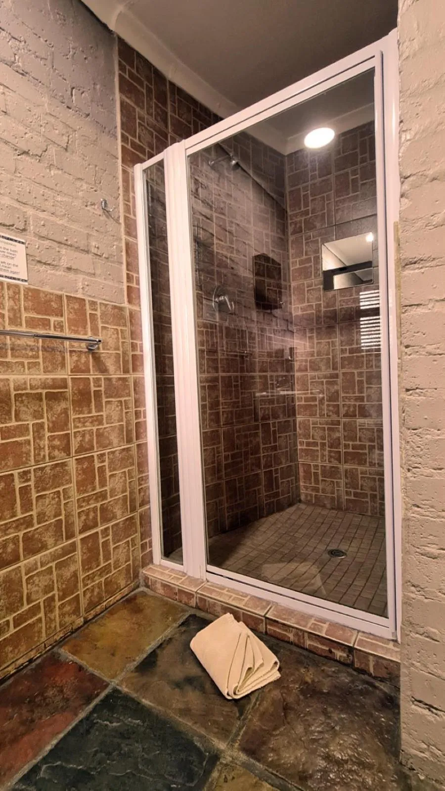 Shower in Klein Bosveld Guest House