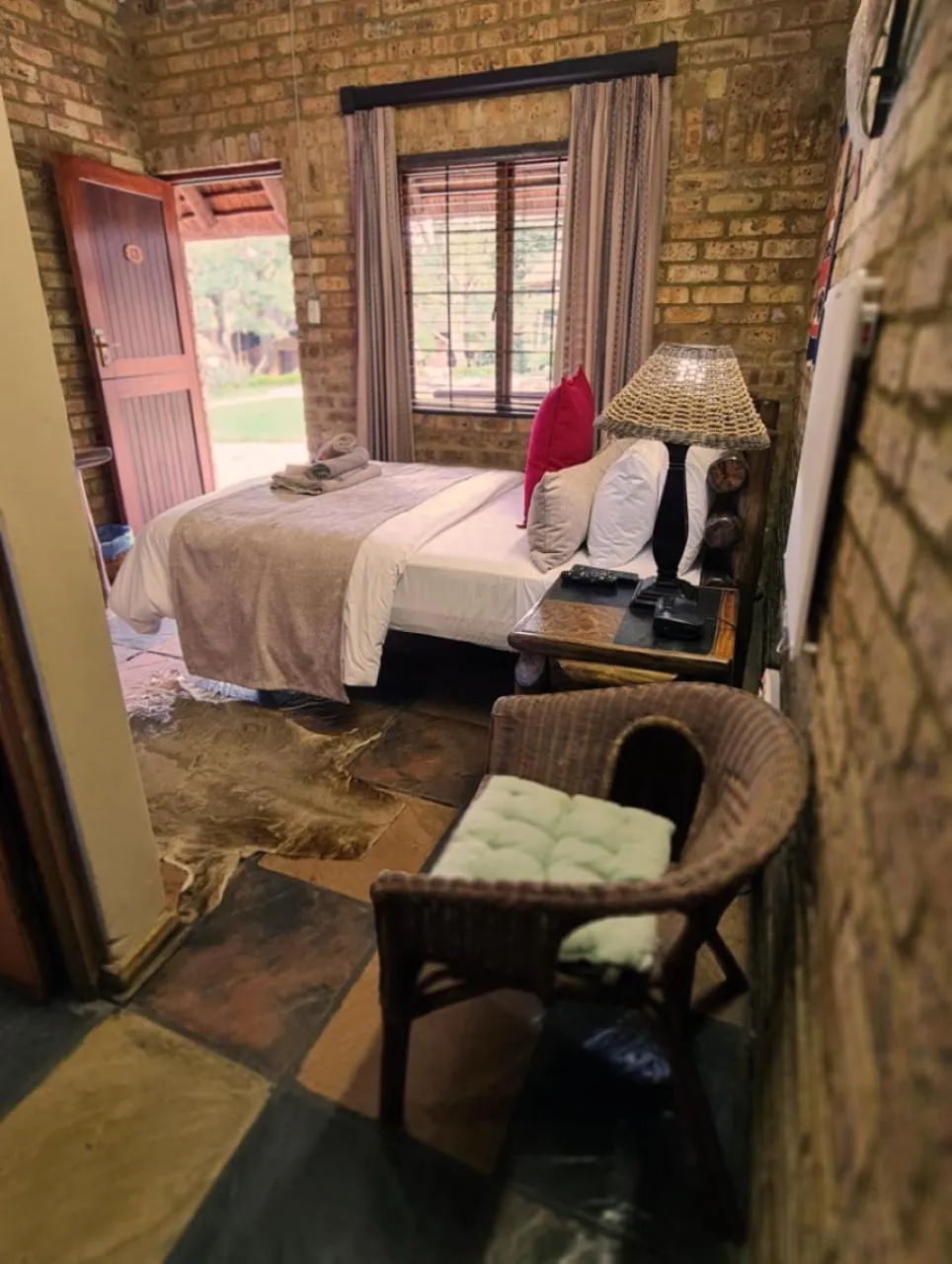 Bedroom, Bed in Klein Bosveld Guest House