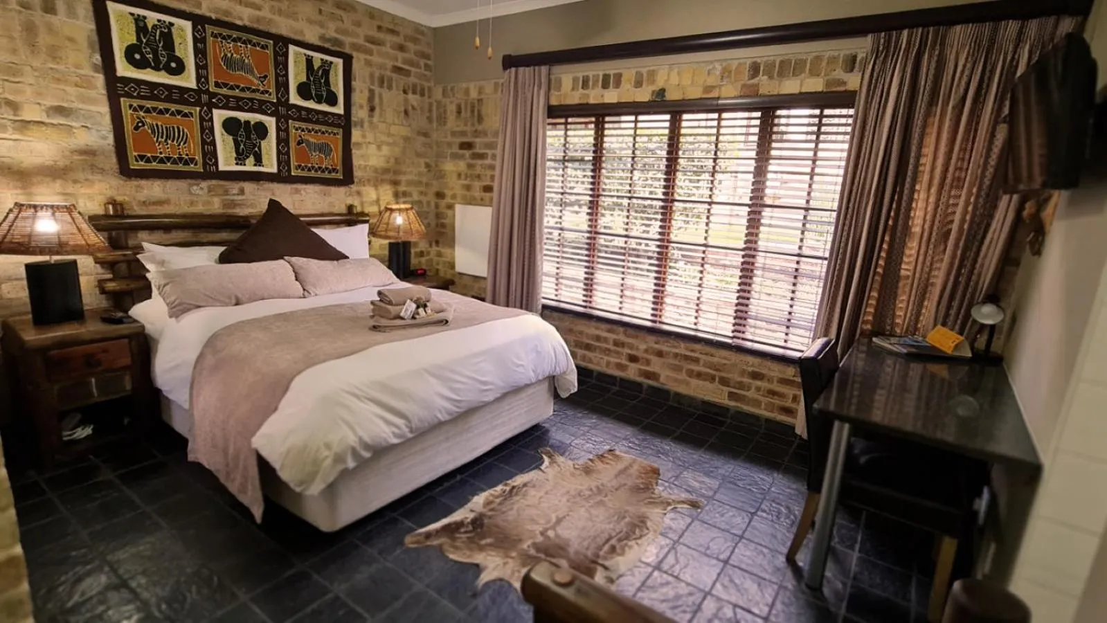 Bedroom, Bed in Klein Bosveld Guest House
