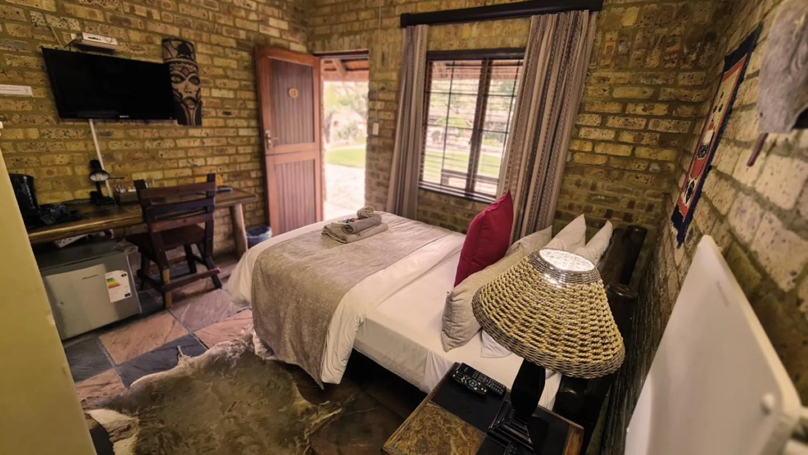 Bedroom, Bed in Klein Bosveld Guest House