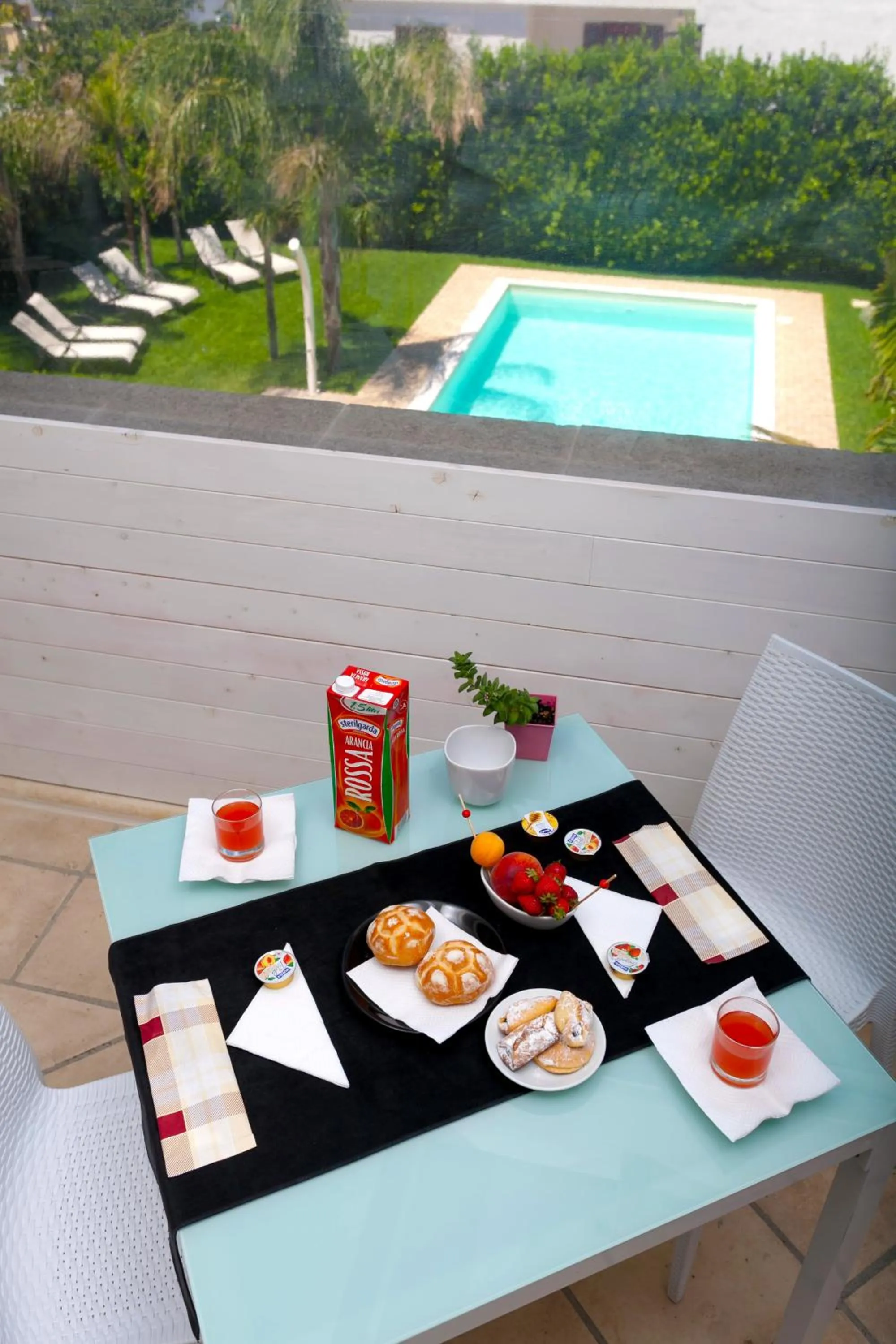 Pool view in Le Murge Del Salento Hotel b&b Depandance
