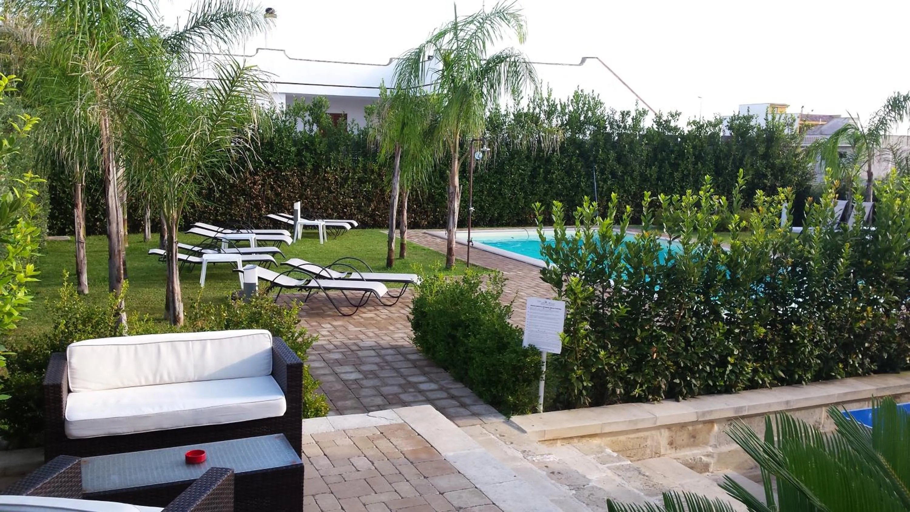 Patio in Le Murge Del Salento Hotel b&b Depandance