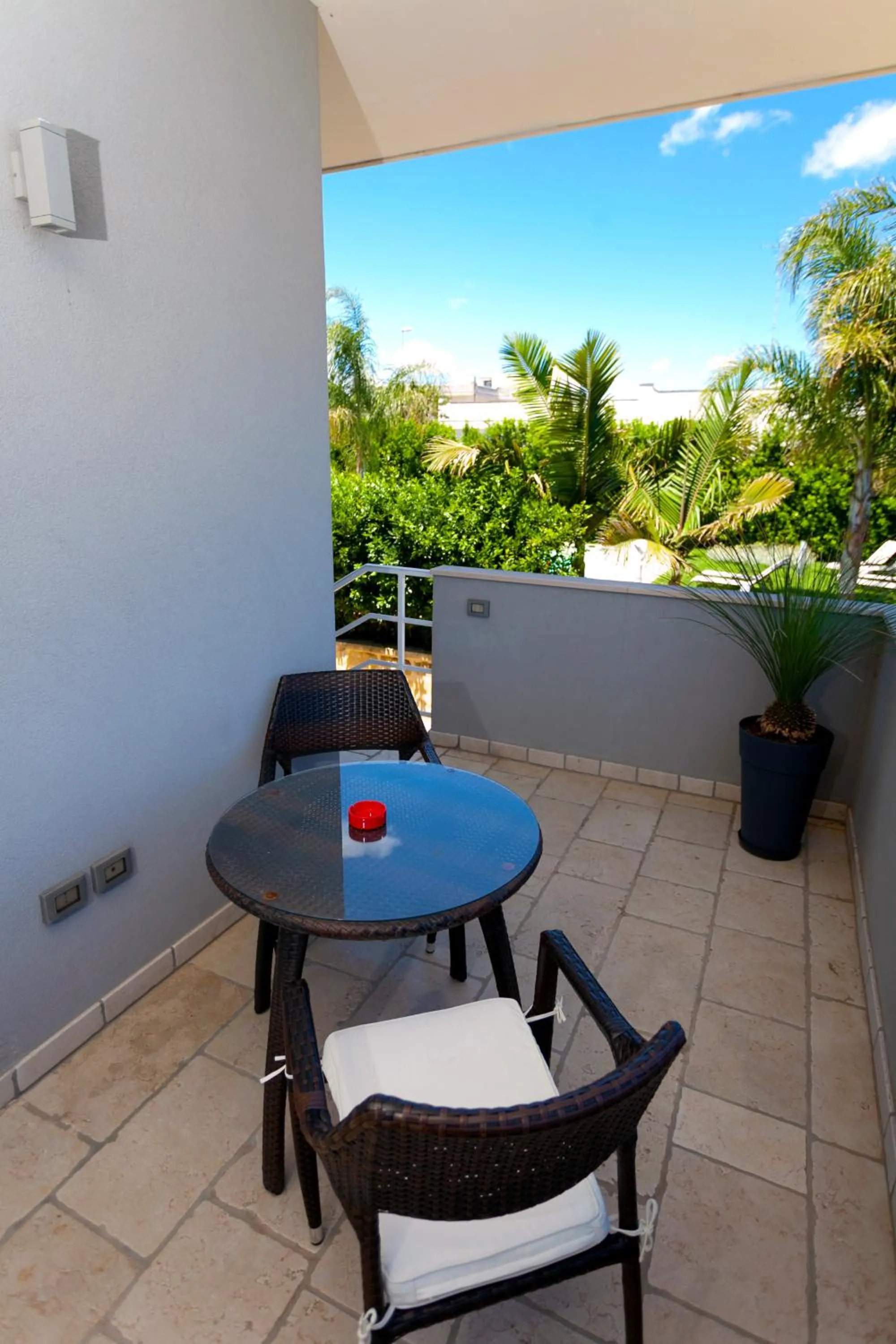 Balcony/Terrace in Le Murge Del Salento Hotel b&b Depandance