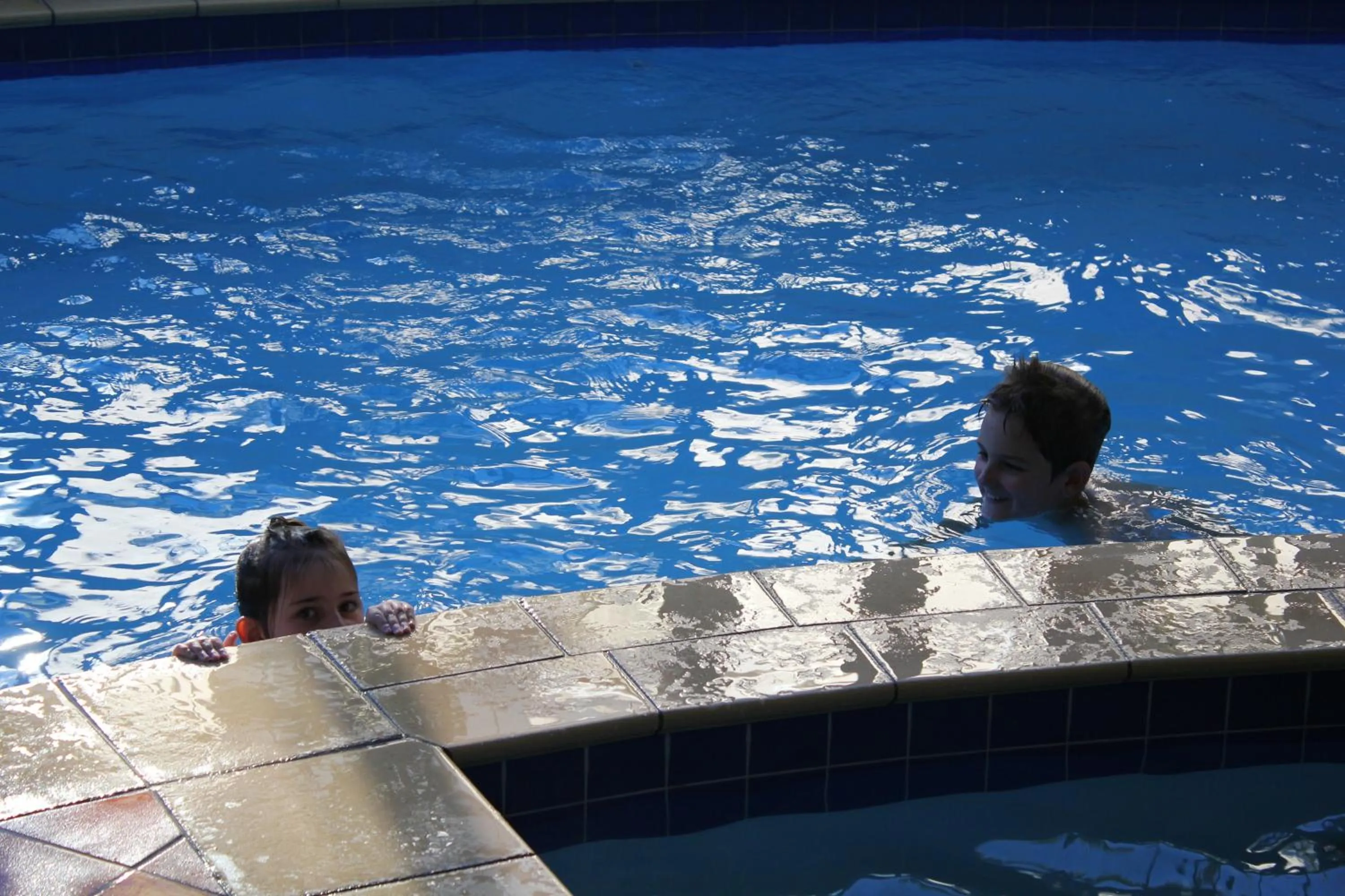 Swimming pool in Park View Motor Lodge
