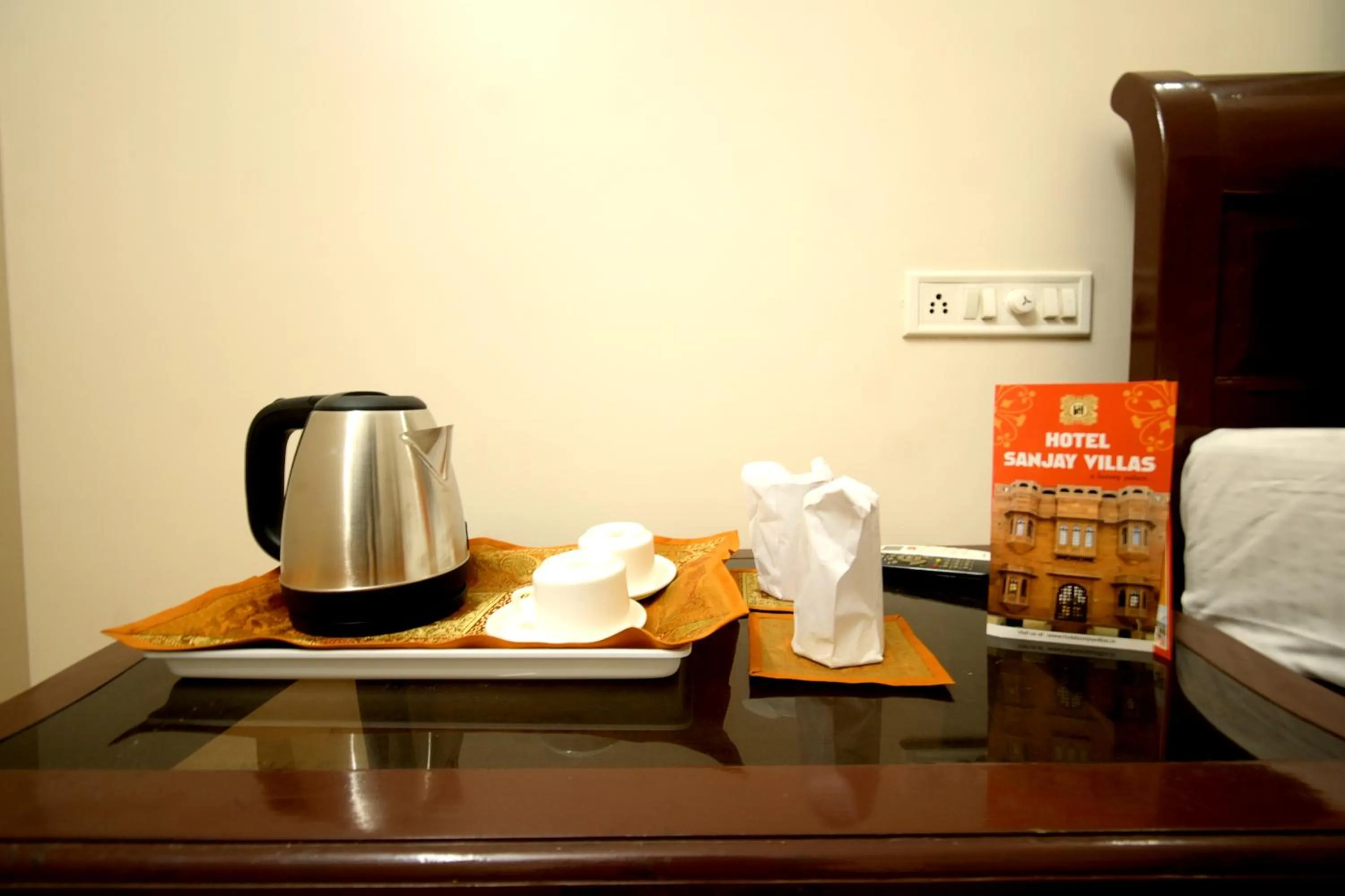 Coffee/tea facilities in Hotel Sanjay Villas