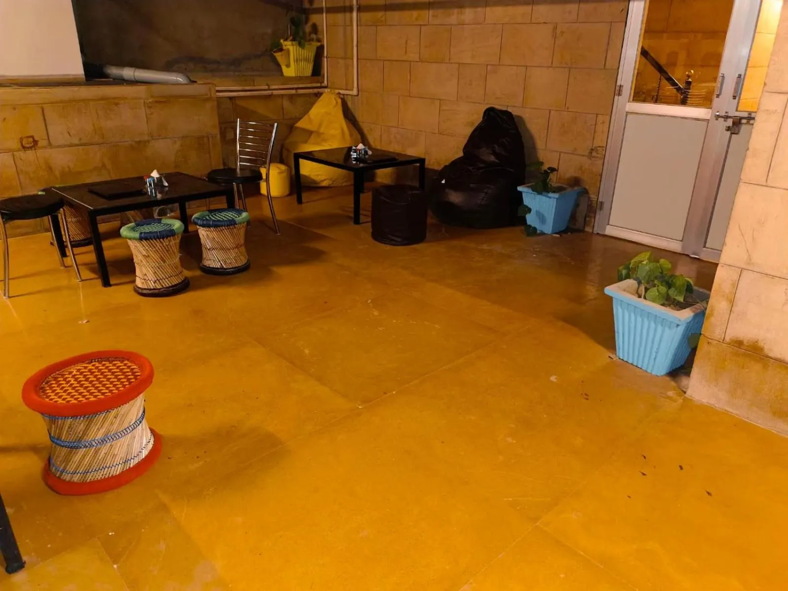 Restaurant/places to eat, Seating Area in Hotel Sanjay Villas