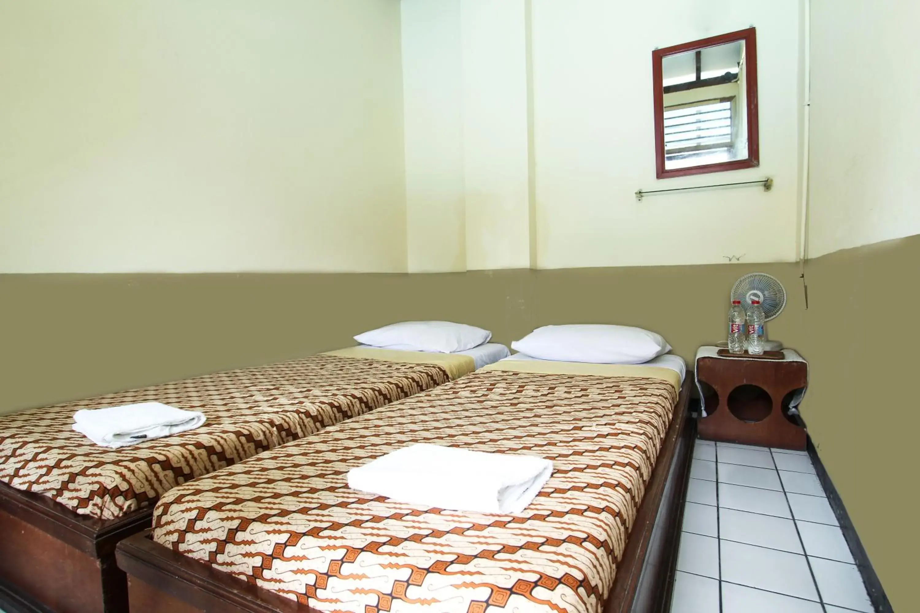 Economy Twin With Shared Bathroom - Fan in Delta Homestay Economy Twin With Shared Bathroom - Fan in Delta Homestay