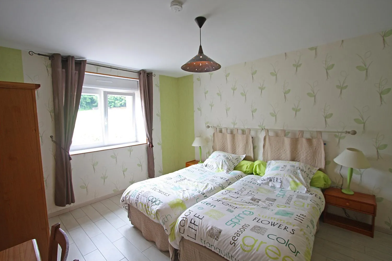Photo of the whole room, Bed in Chambres d'hôtes La Trottelée