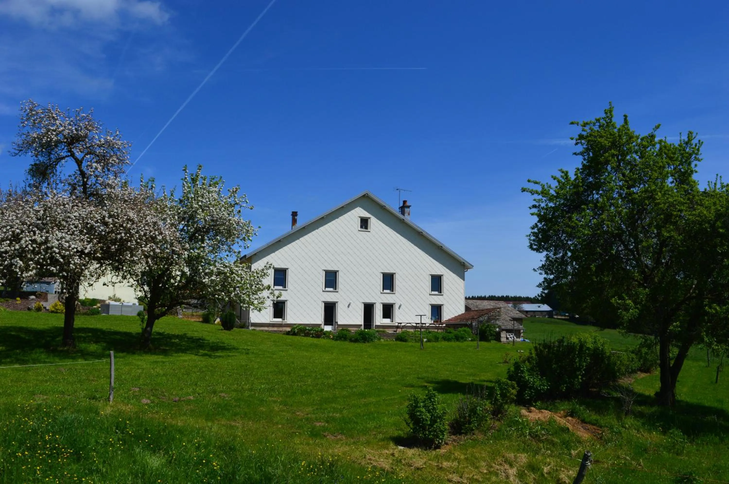 Facade/entrance in Chambres d'hôtes La Trottelée
