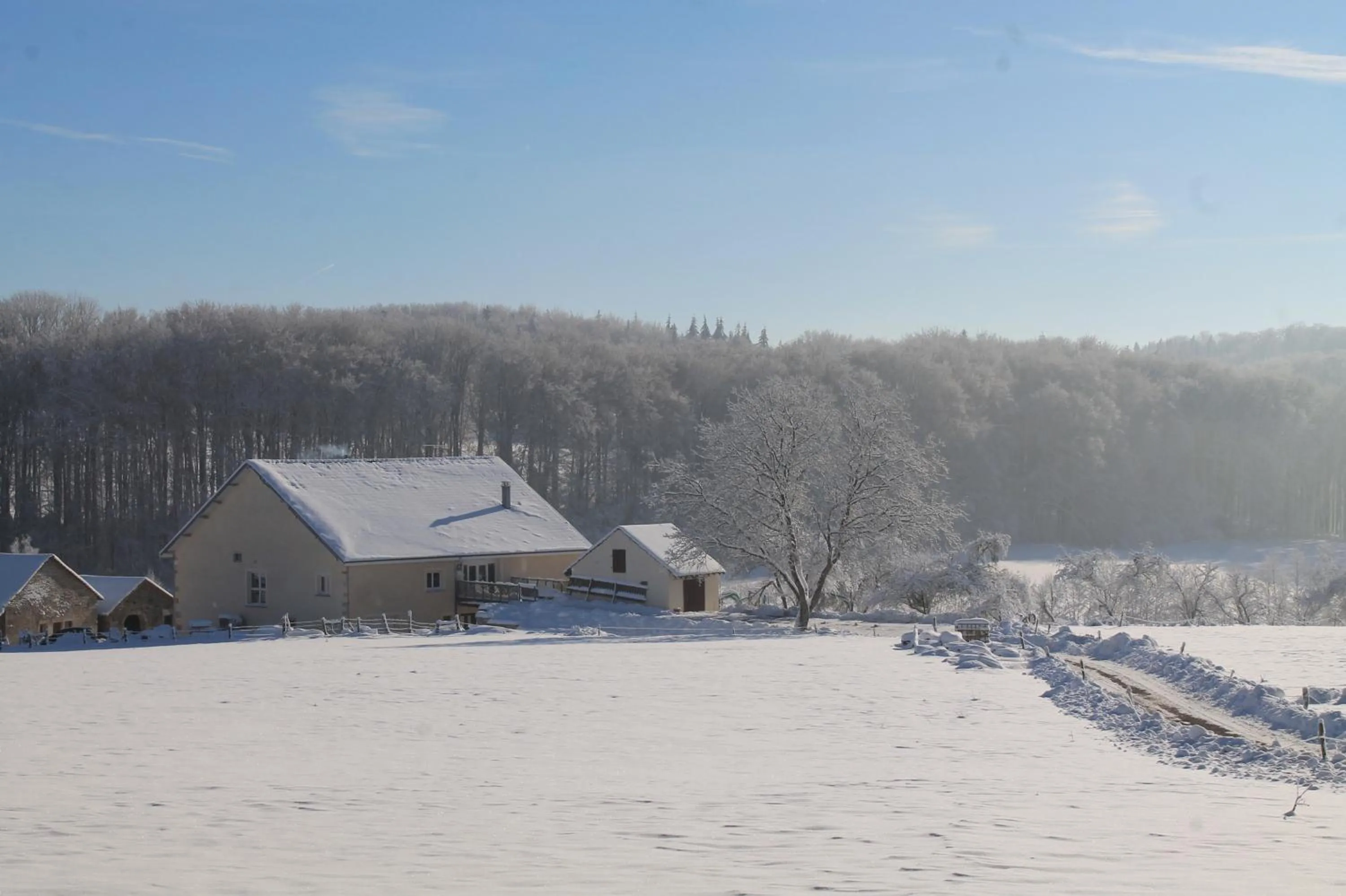 Property building in Chambres d'hôtes La Trottelée