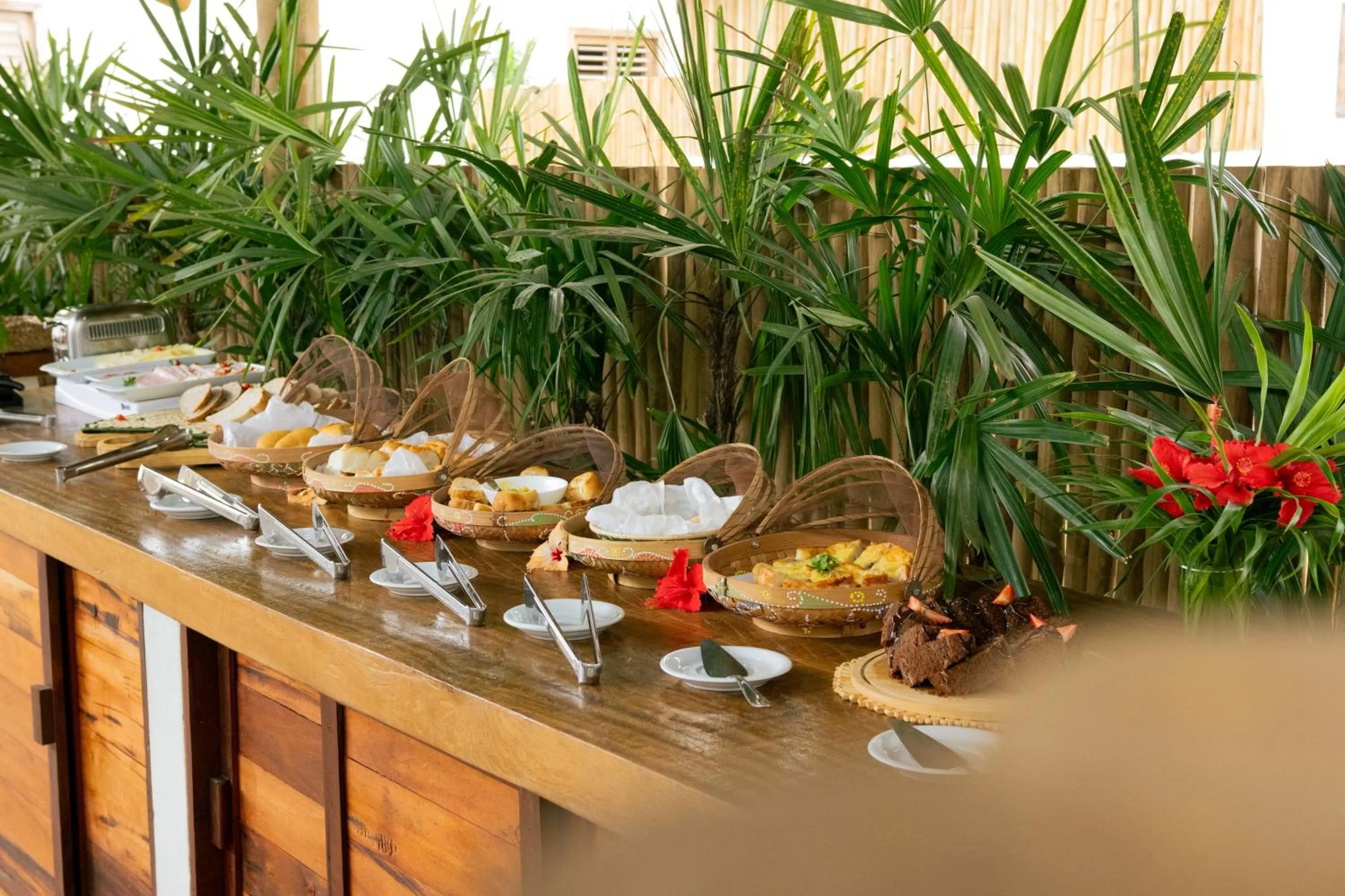 Food and drinks in CasaLô Hotel