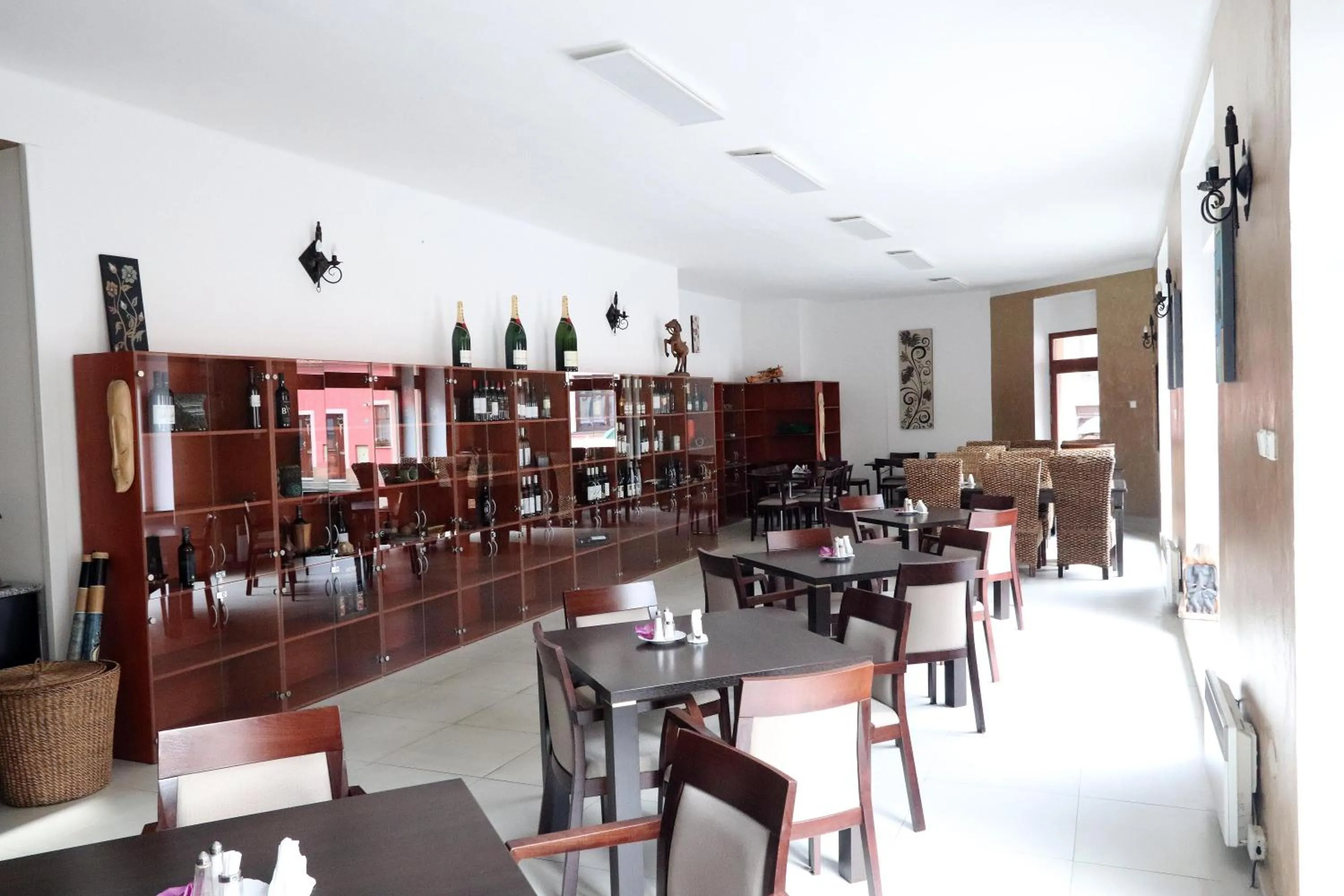 Continental breakfast in Garní Hotel Corona