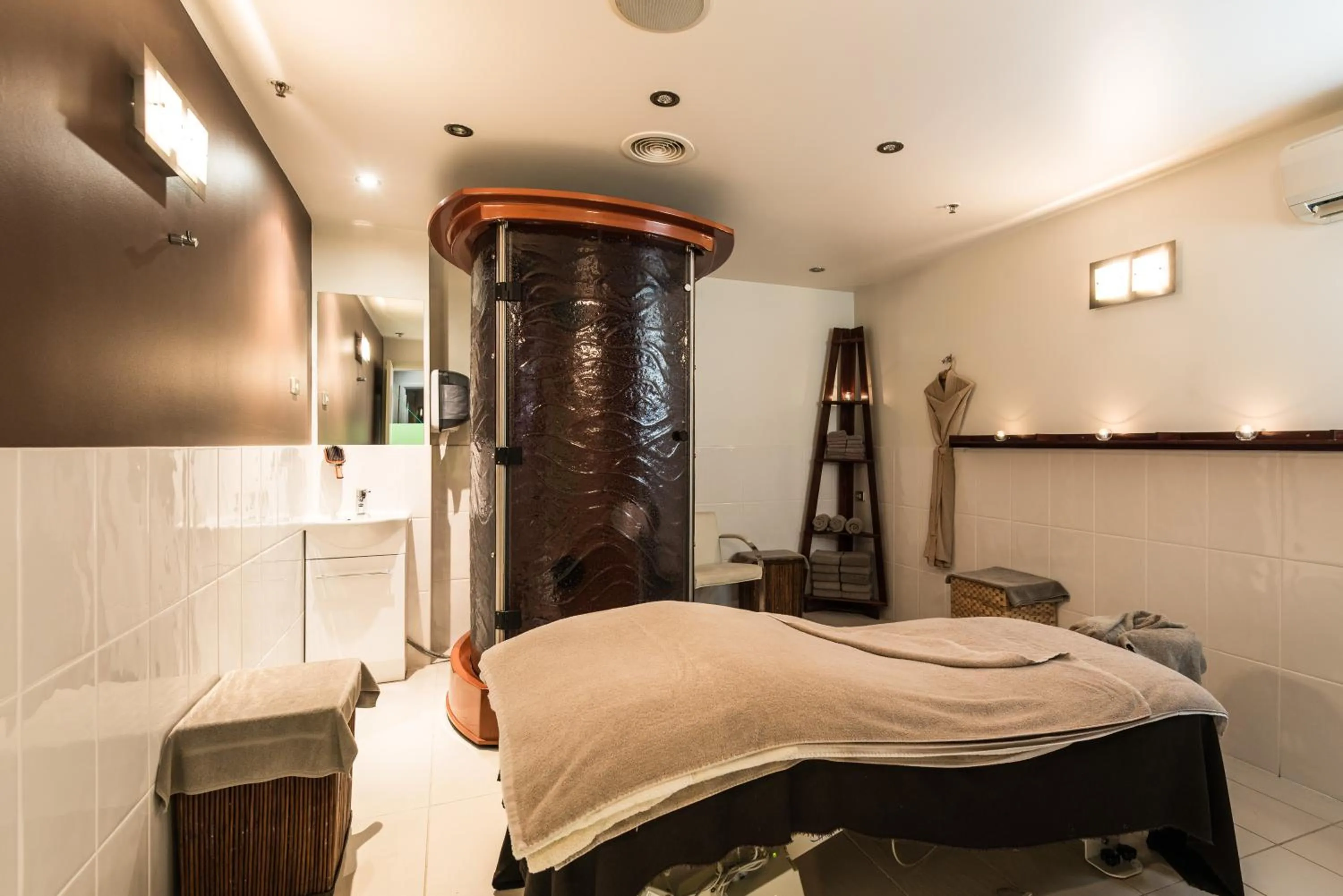 Massage, Bed in The Esplanade Resort And Spa