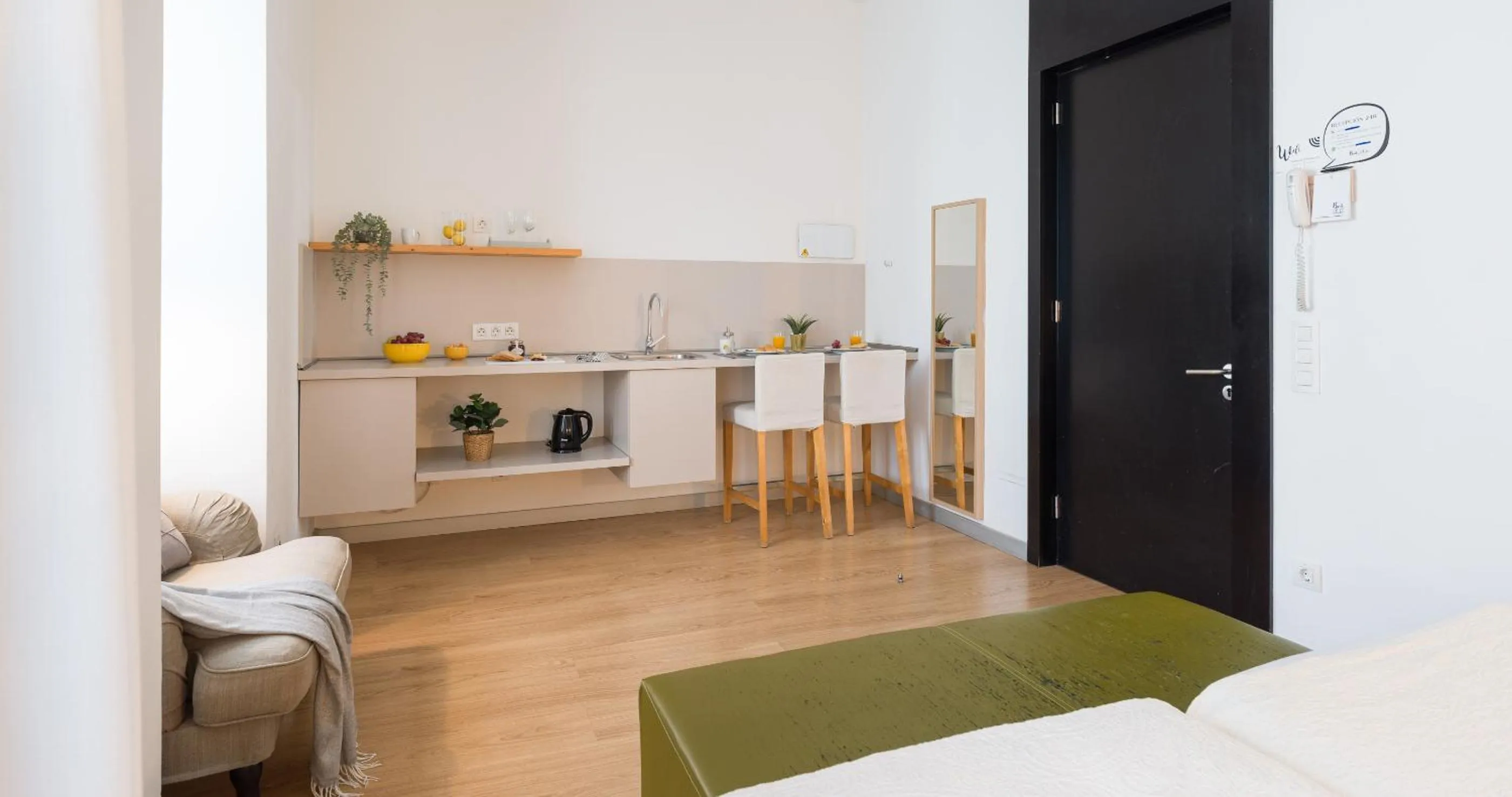 Kitchen or kitchenette in Bed and Chic