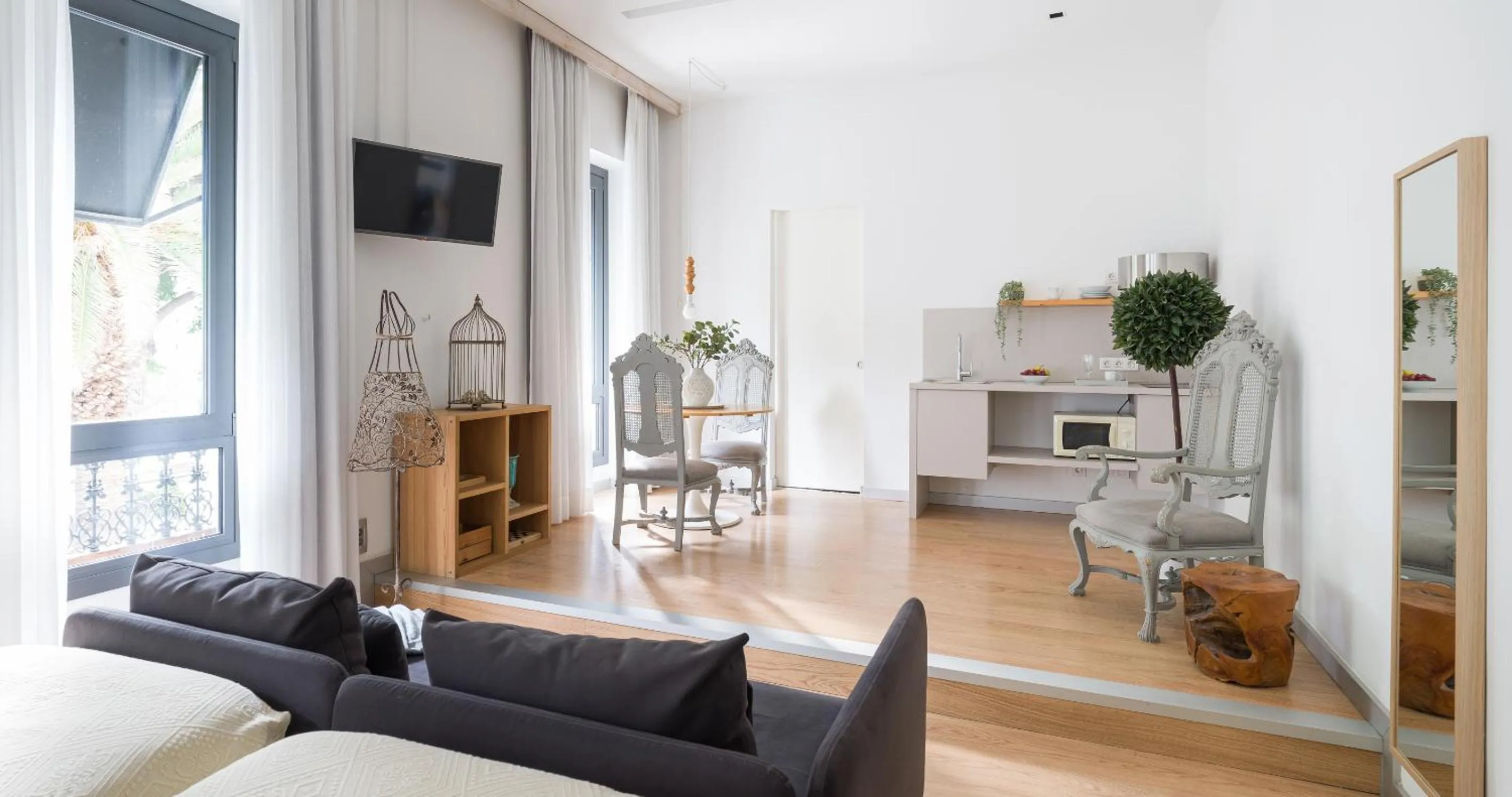 Bedroom in Bed and Chic