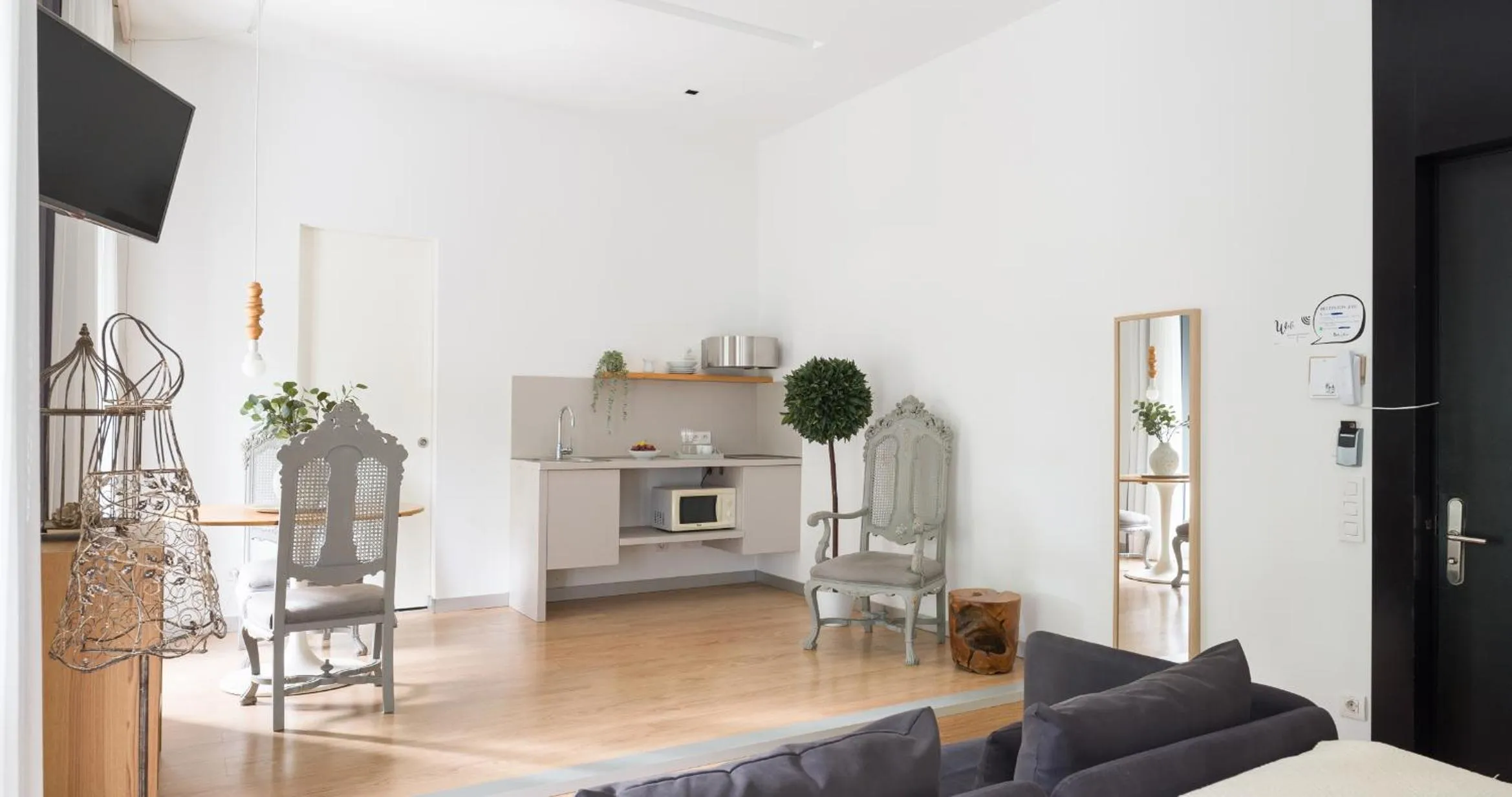 kitchen in Bed and Chic