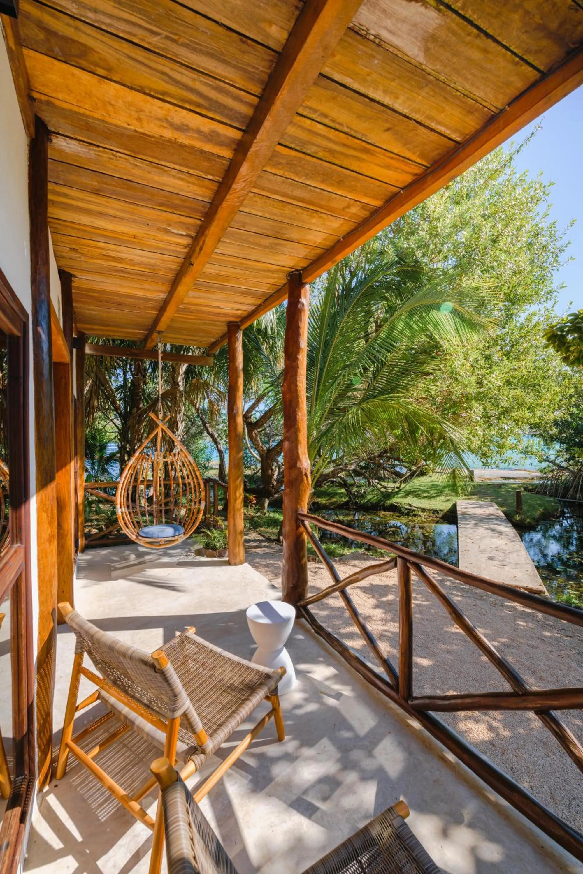 Day in Azulea Bacalar Hotel & Spa - Lagoon Front