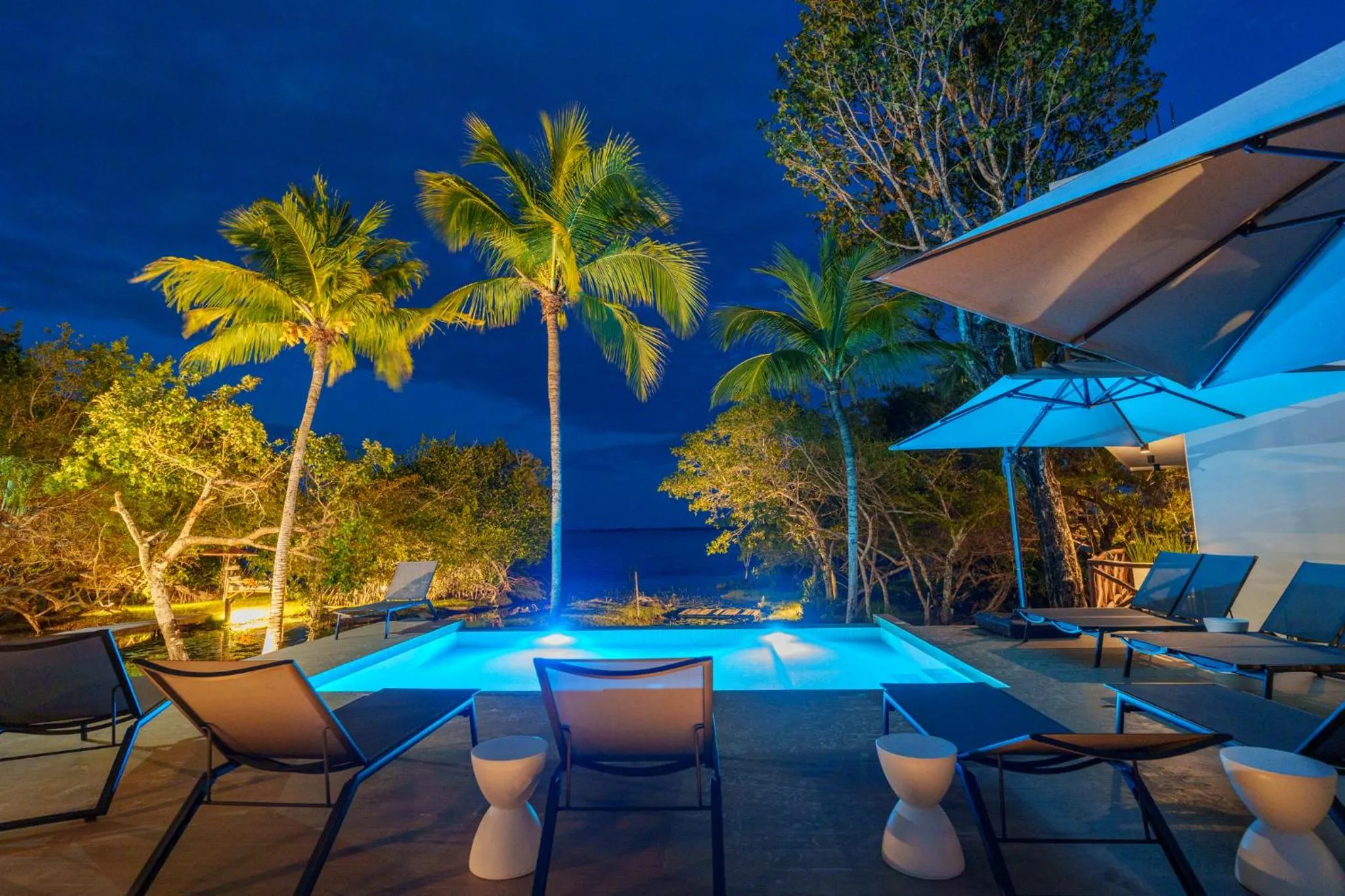 Night in Azulea Bacalar Hotel & Spa - Lagoon Front