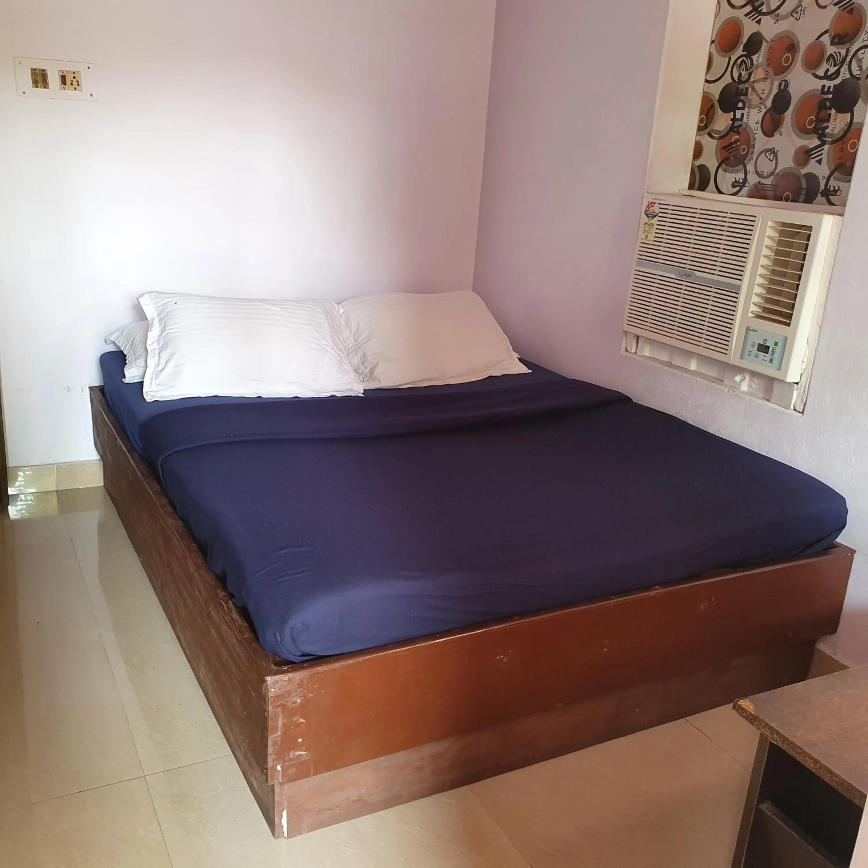 Bedroom, Bed in Hotel Gandhara