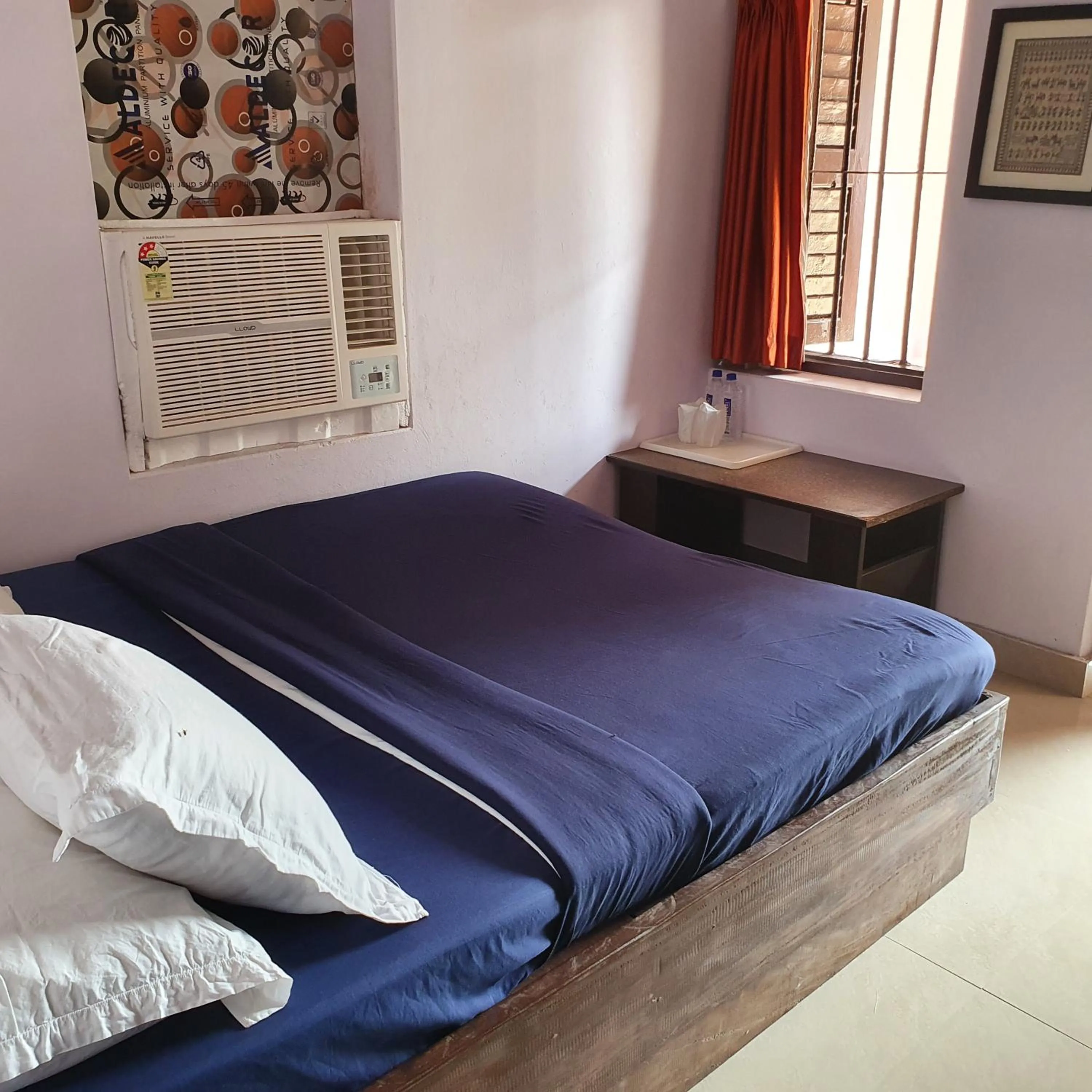 Bed in Hotel Gandhara