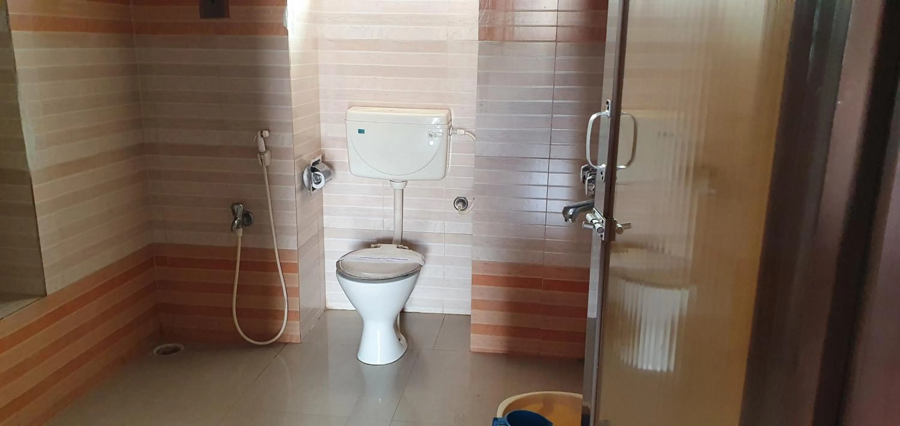 Bathroom in Hotel Gandhara