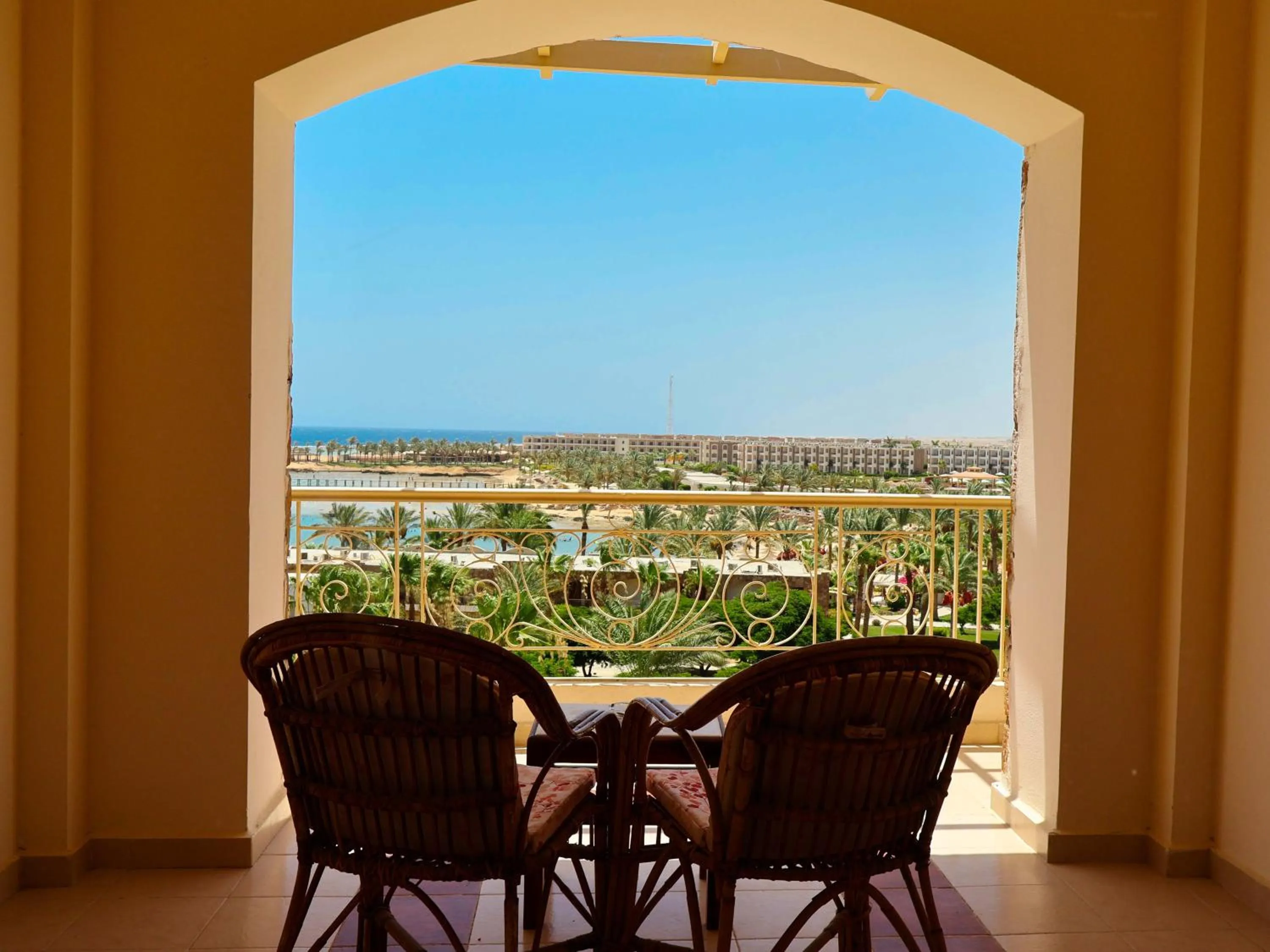 Brayka Bay Reef Resort