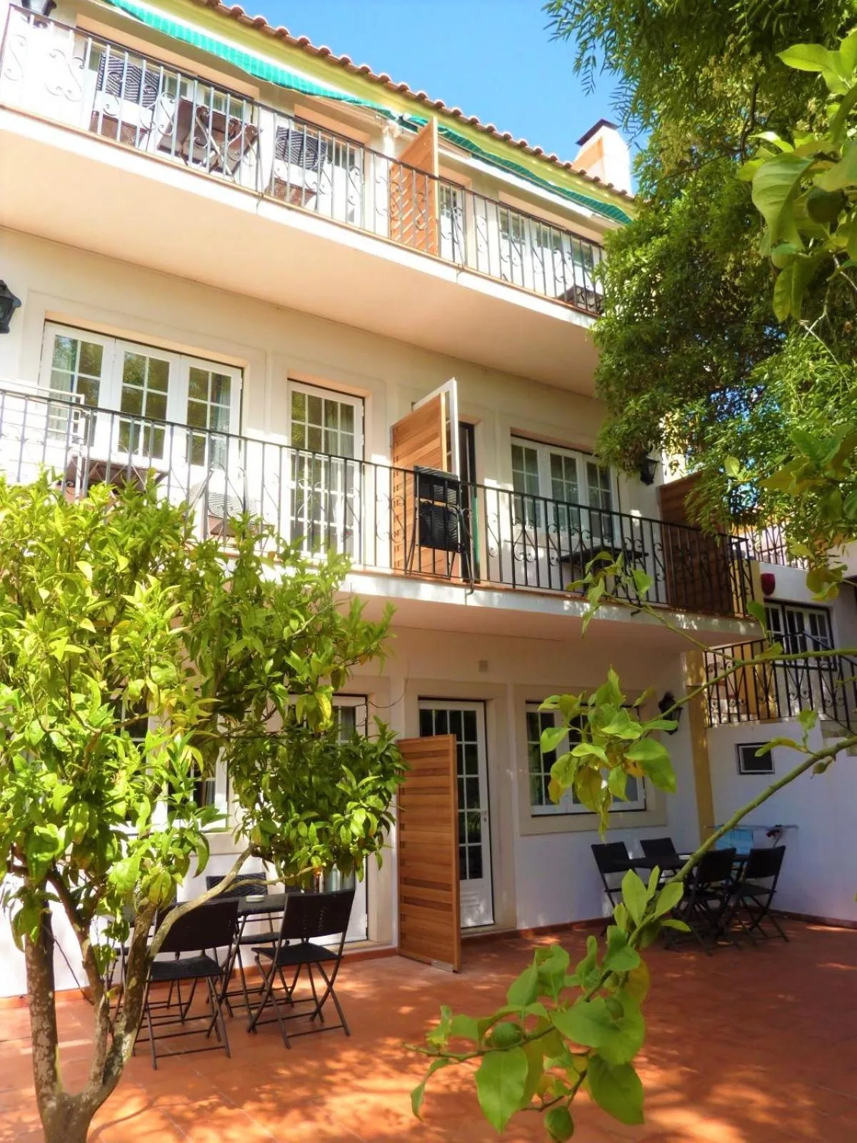 Property building in Casa do Valle