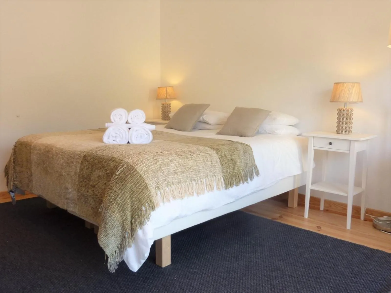 Photo of the whole room, Bed in Casa do Valle