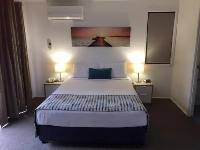 Bed in Noosa Lakes Resort