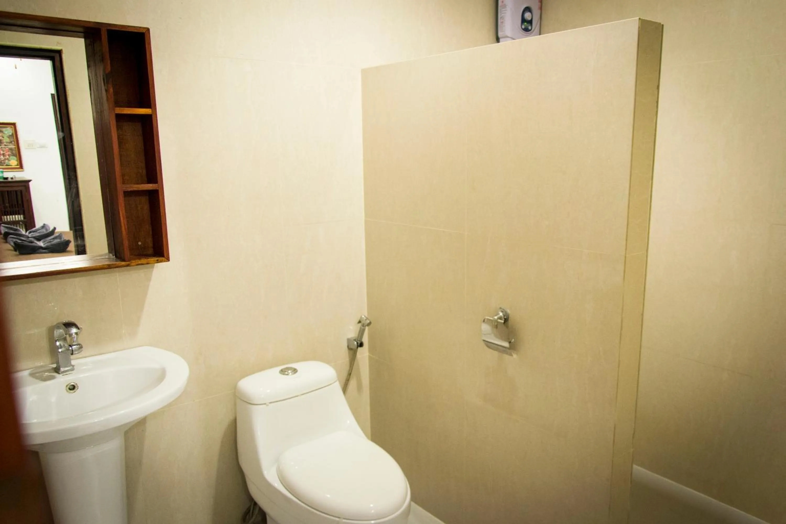 Bathroom in Sabaidee Guesthouse