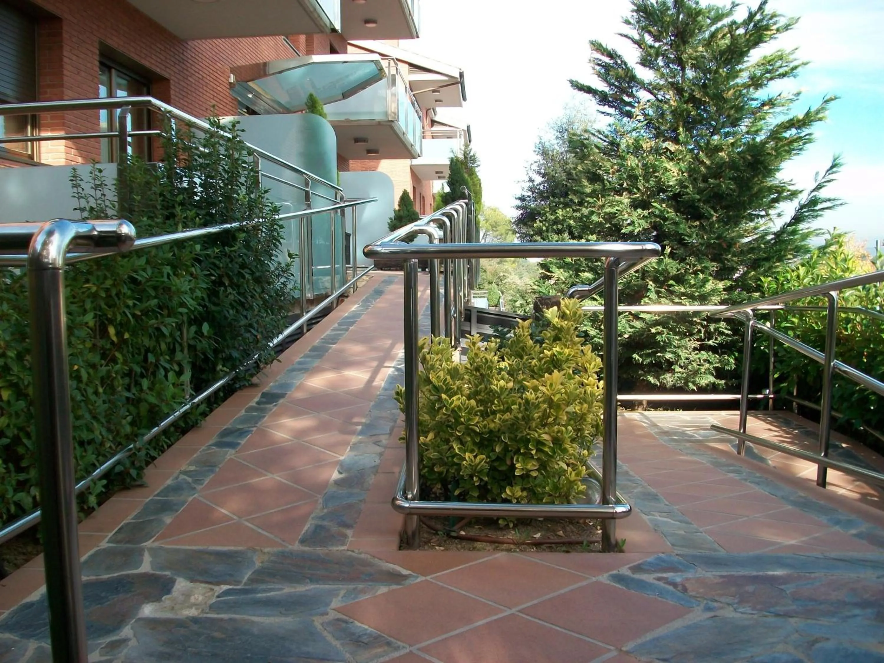 Facade/entrance in Aparthotel del Golf