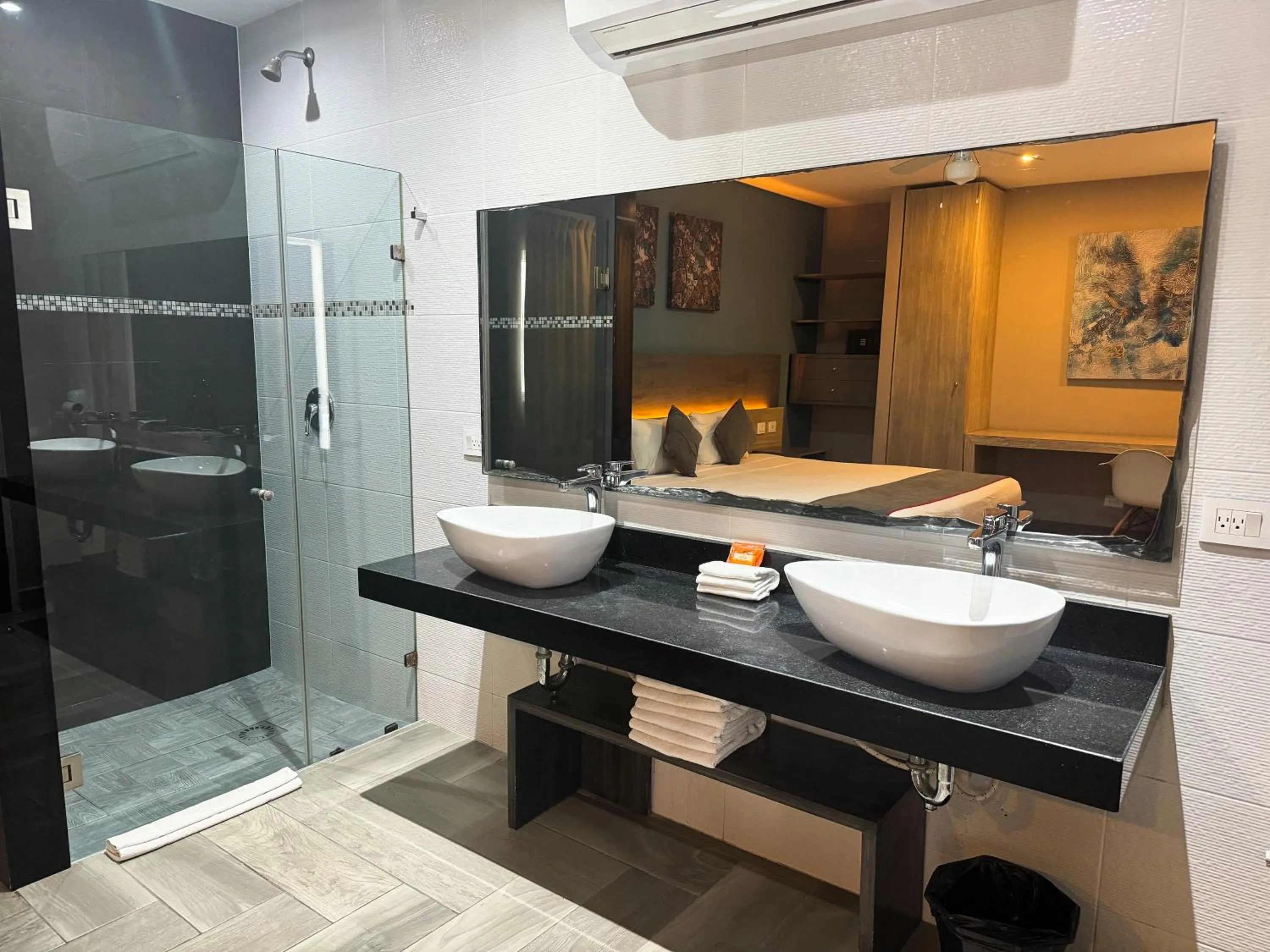 Bathroom in Illusion Xpress I Attraction Hotel Deluxe