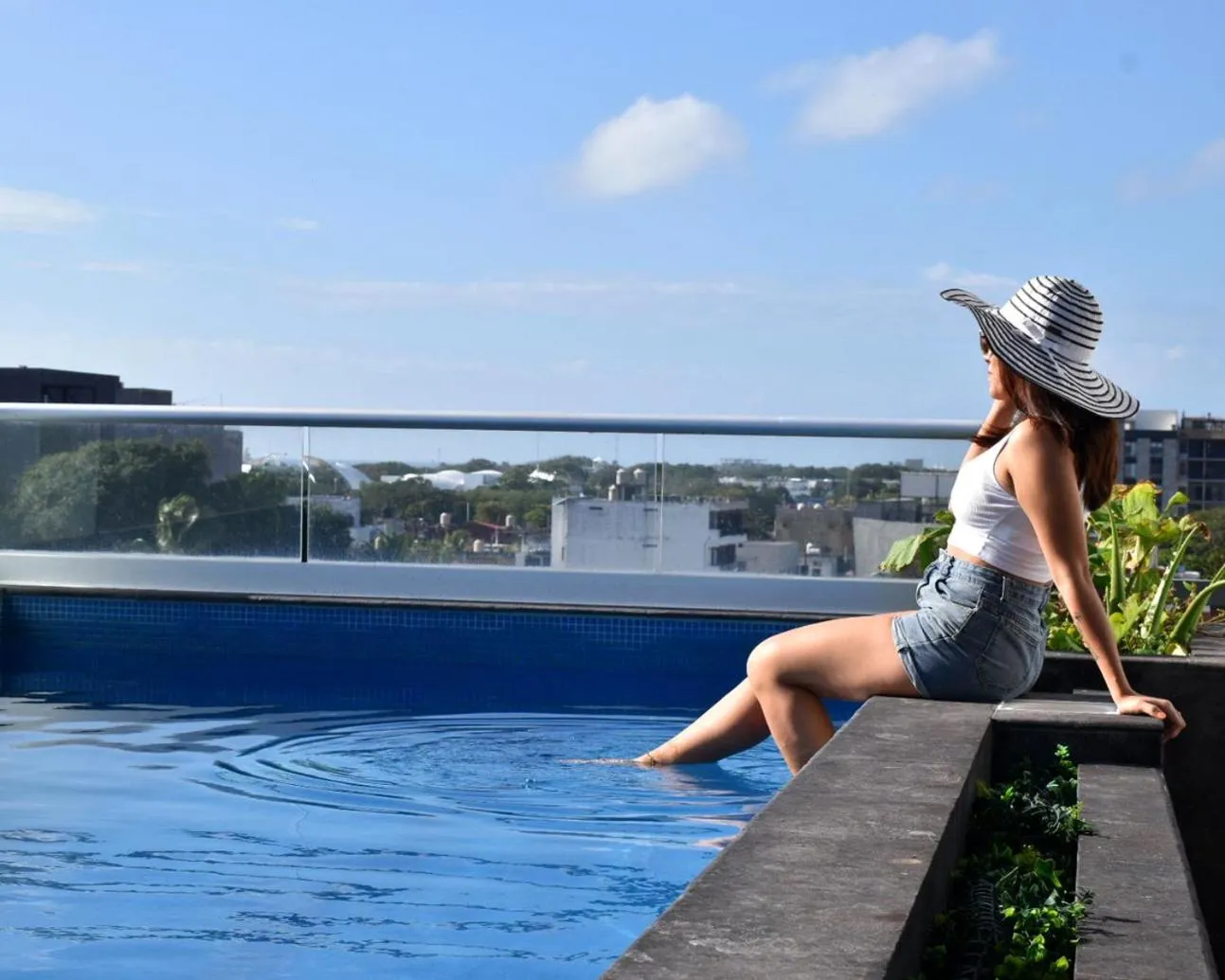 Swimming pool in Illusion Xpress I Attraction Hotel Deluxe