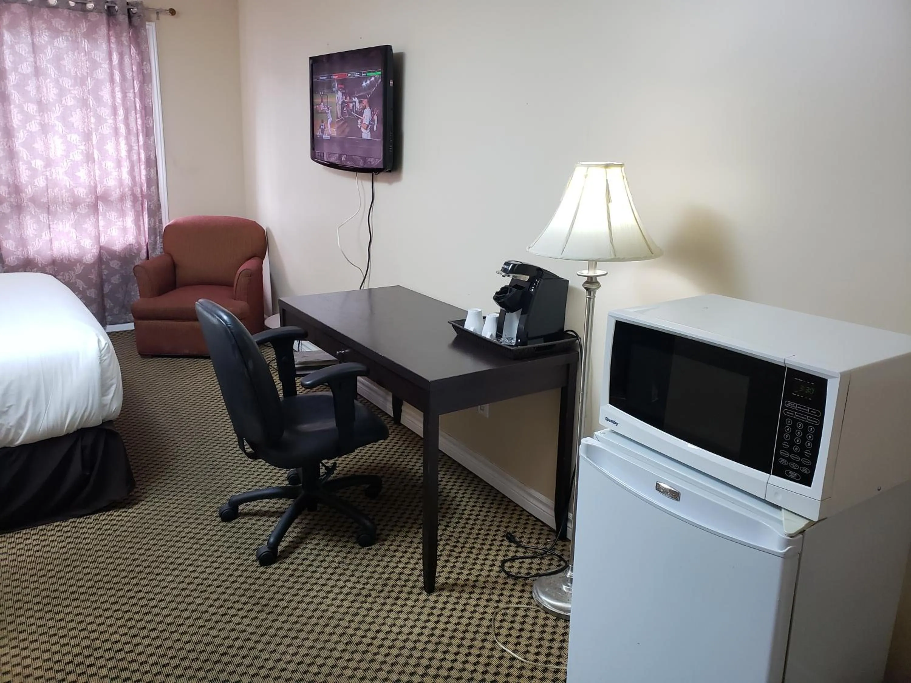 Regency Inn & Suites