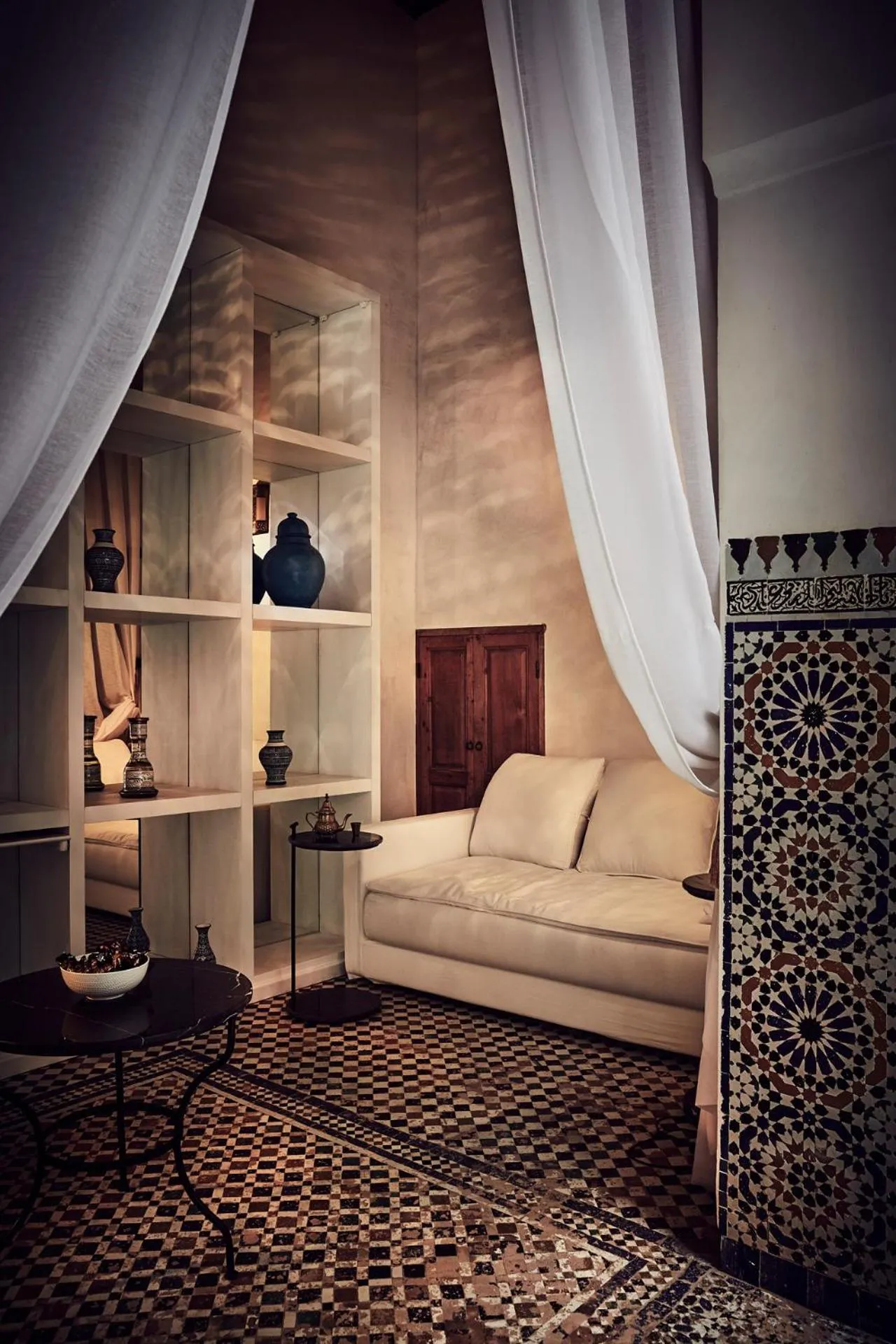 Communal lounge/ TV room, Bed in Chaq Chaq