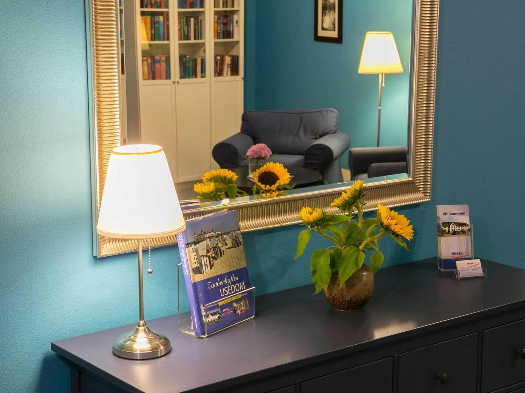 Library in Hotel Pommernland