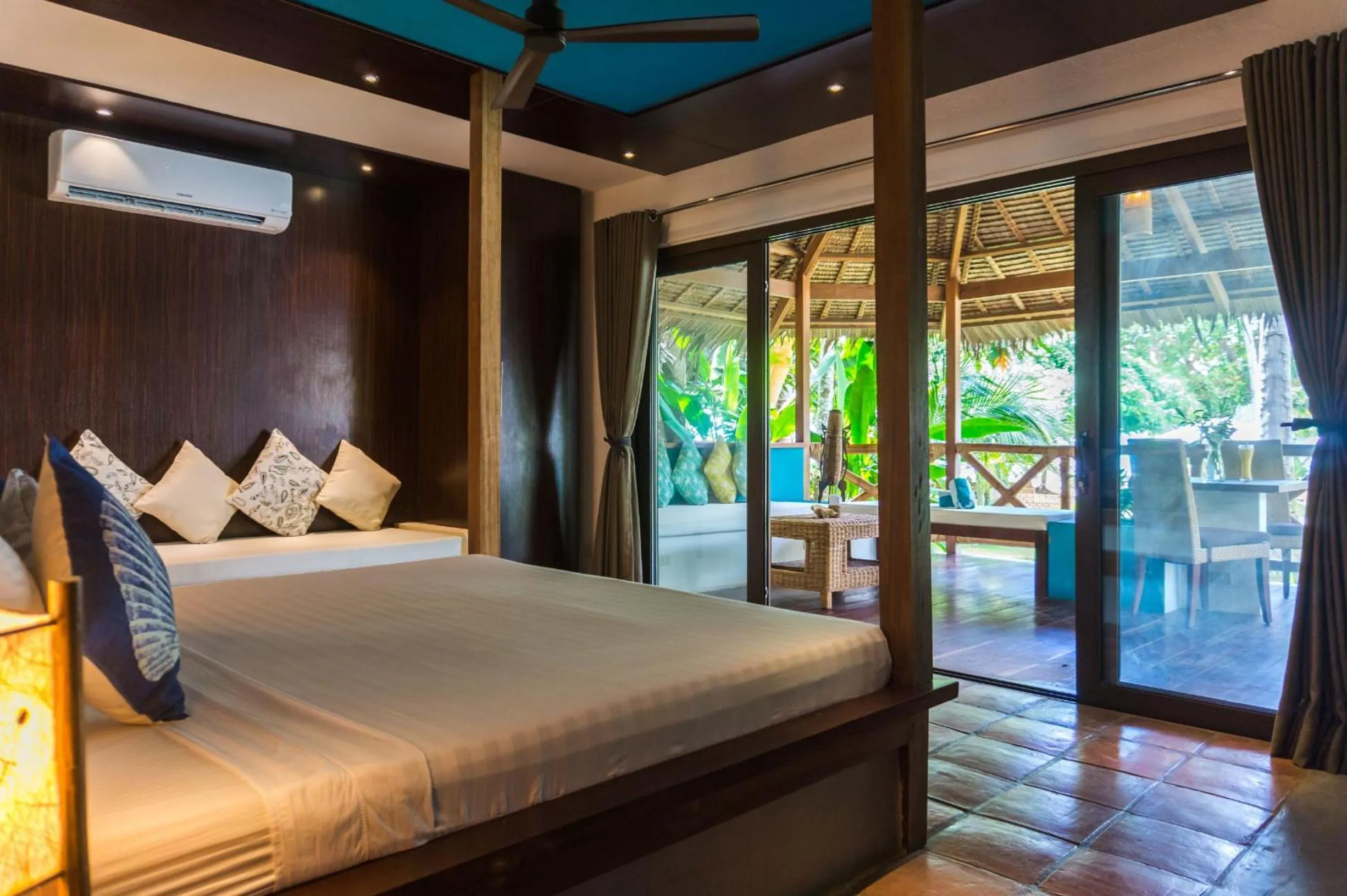 Bedroom, Bed in Mahogany Resort & Spa