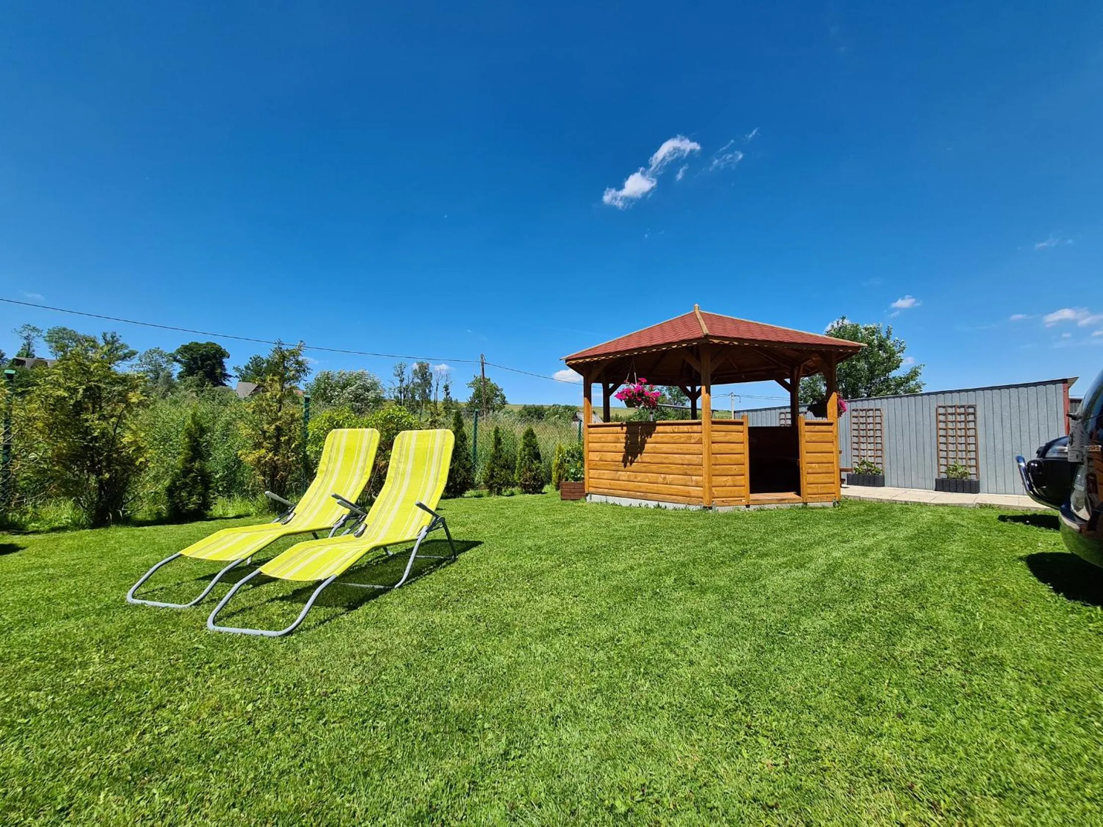 Property building in Willa Wrzos