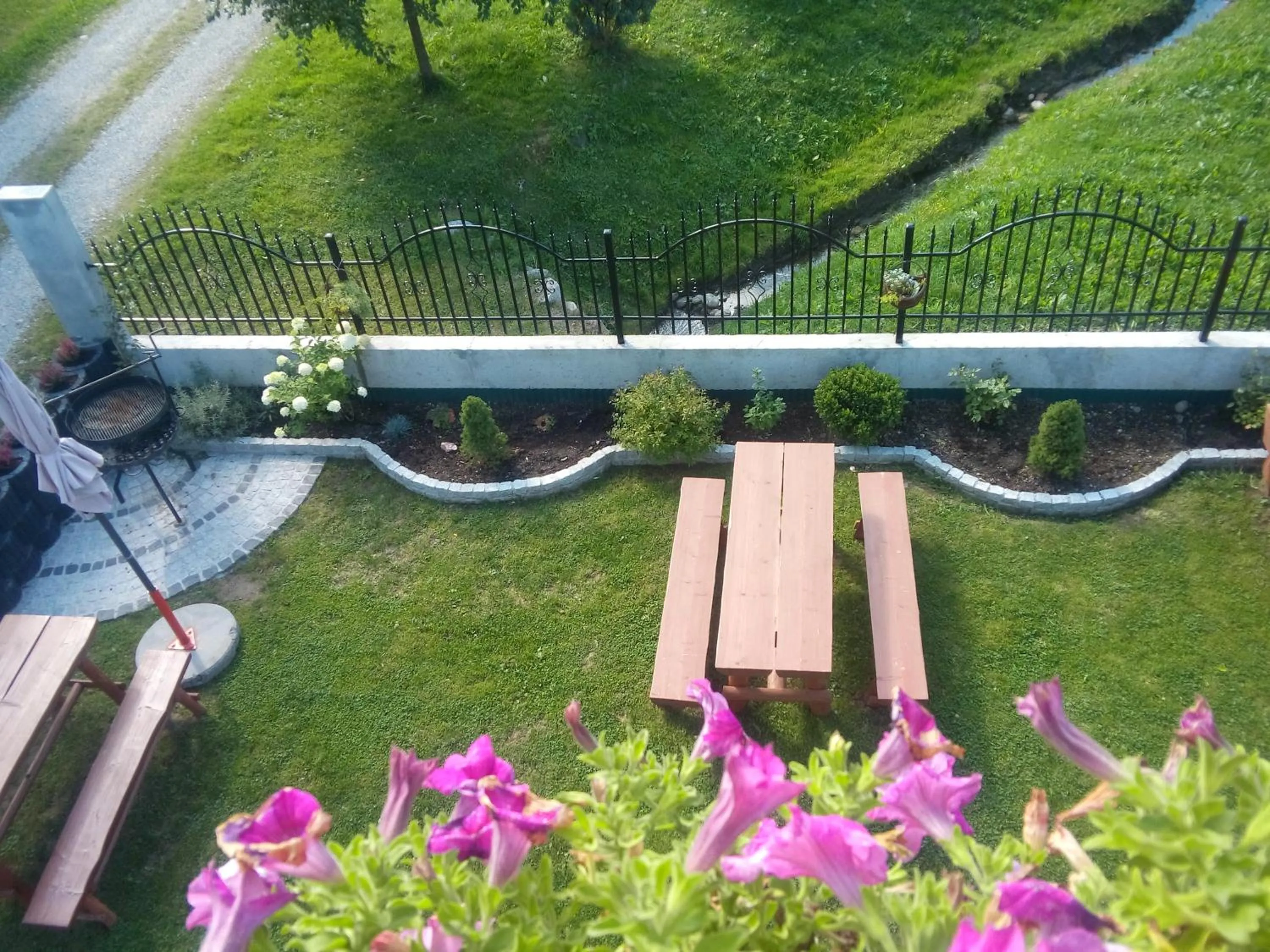 Property building in Willa Wrzos