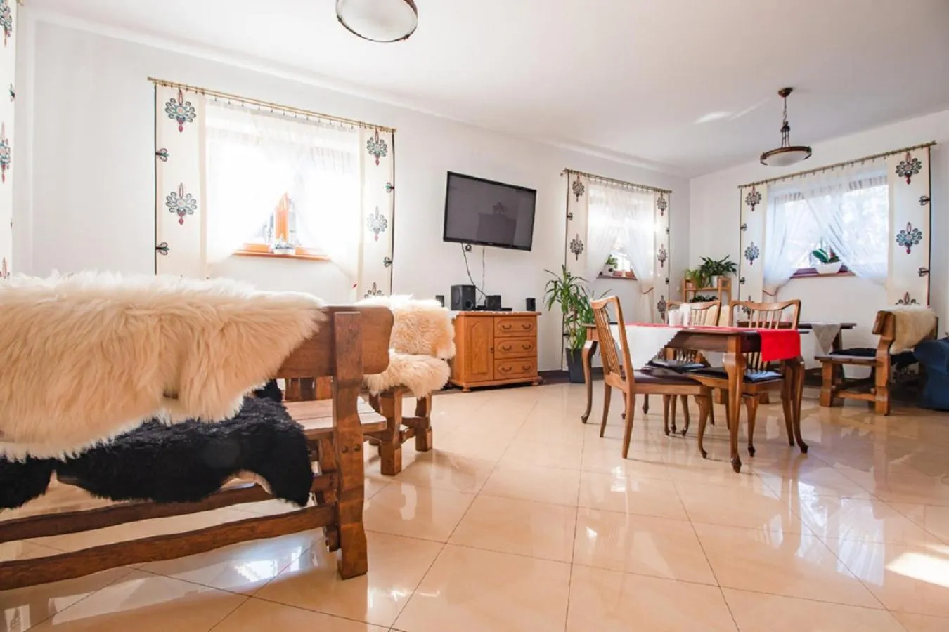 Area and facilities in Willa Wrzos