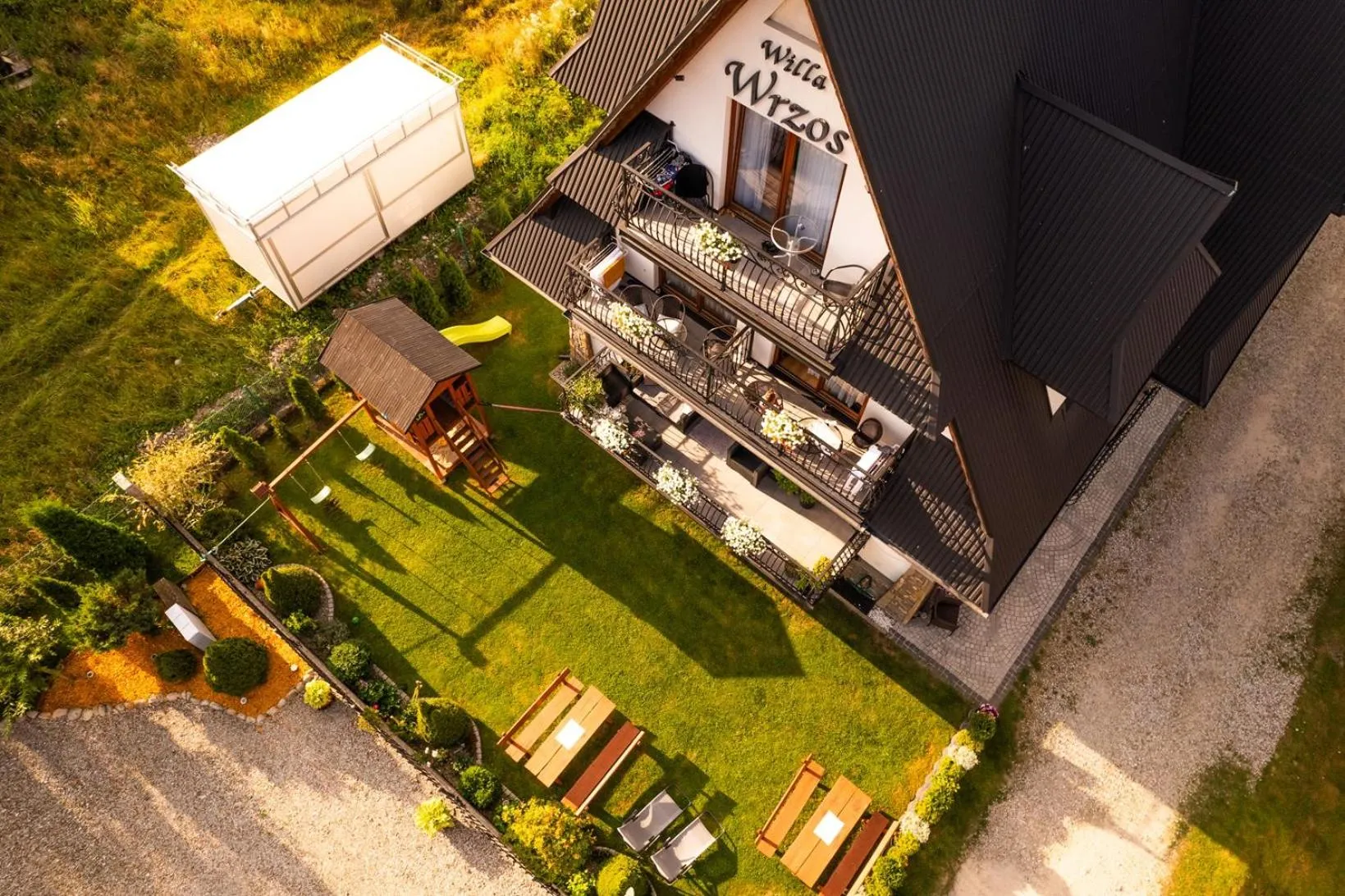 Garden in Willa Wrzos